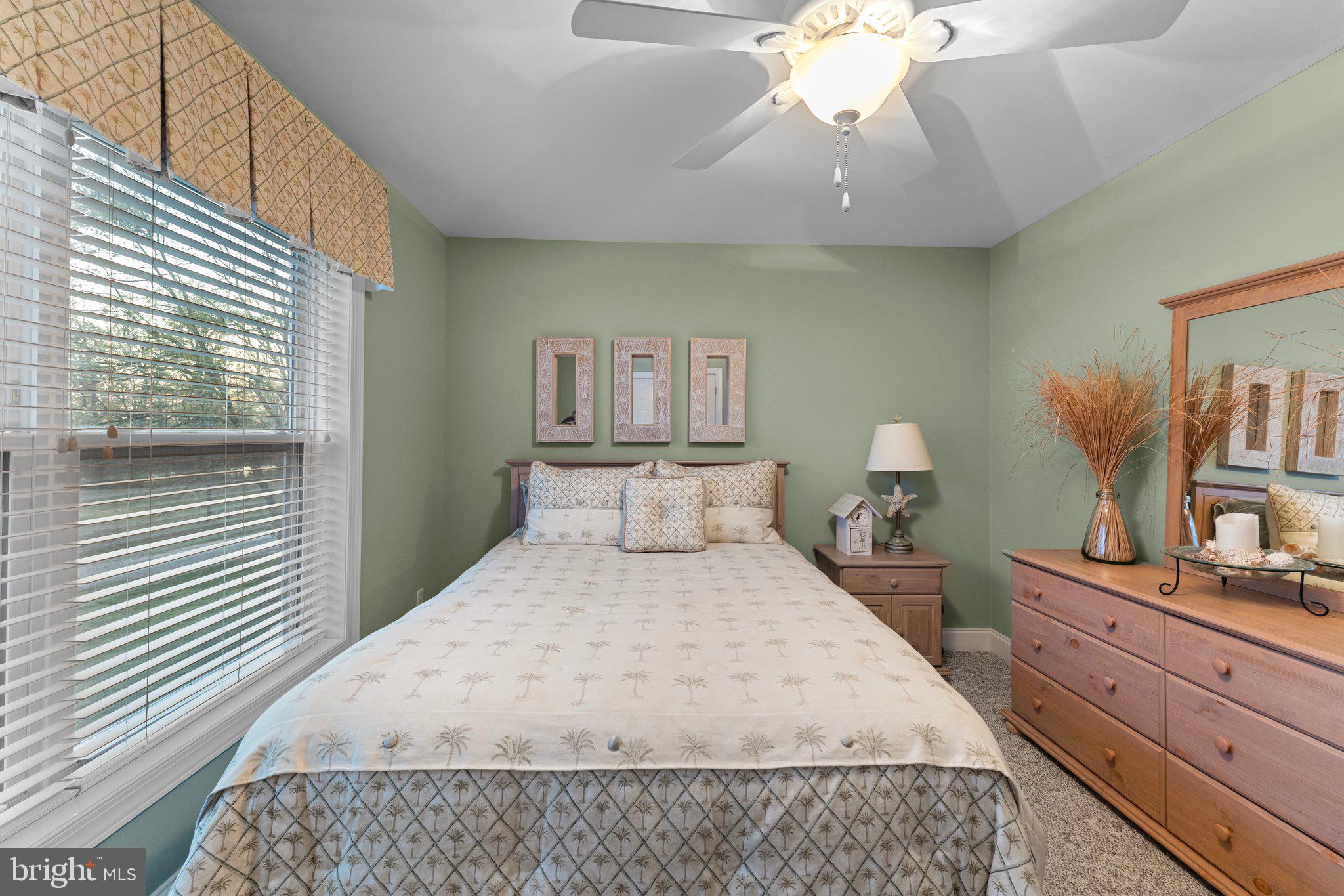 QUIET HARBOR - Residential