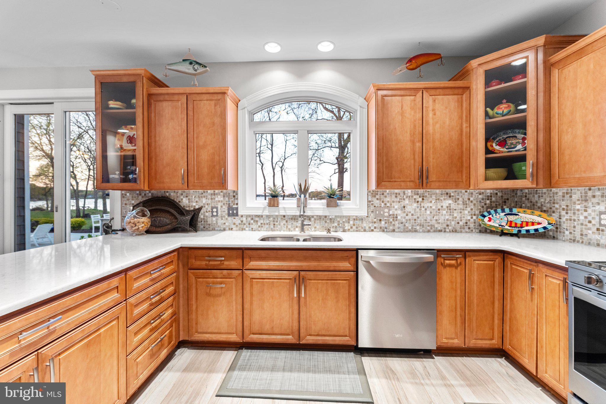 QUIET HARBOR - Residential