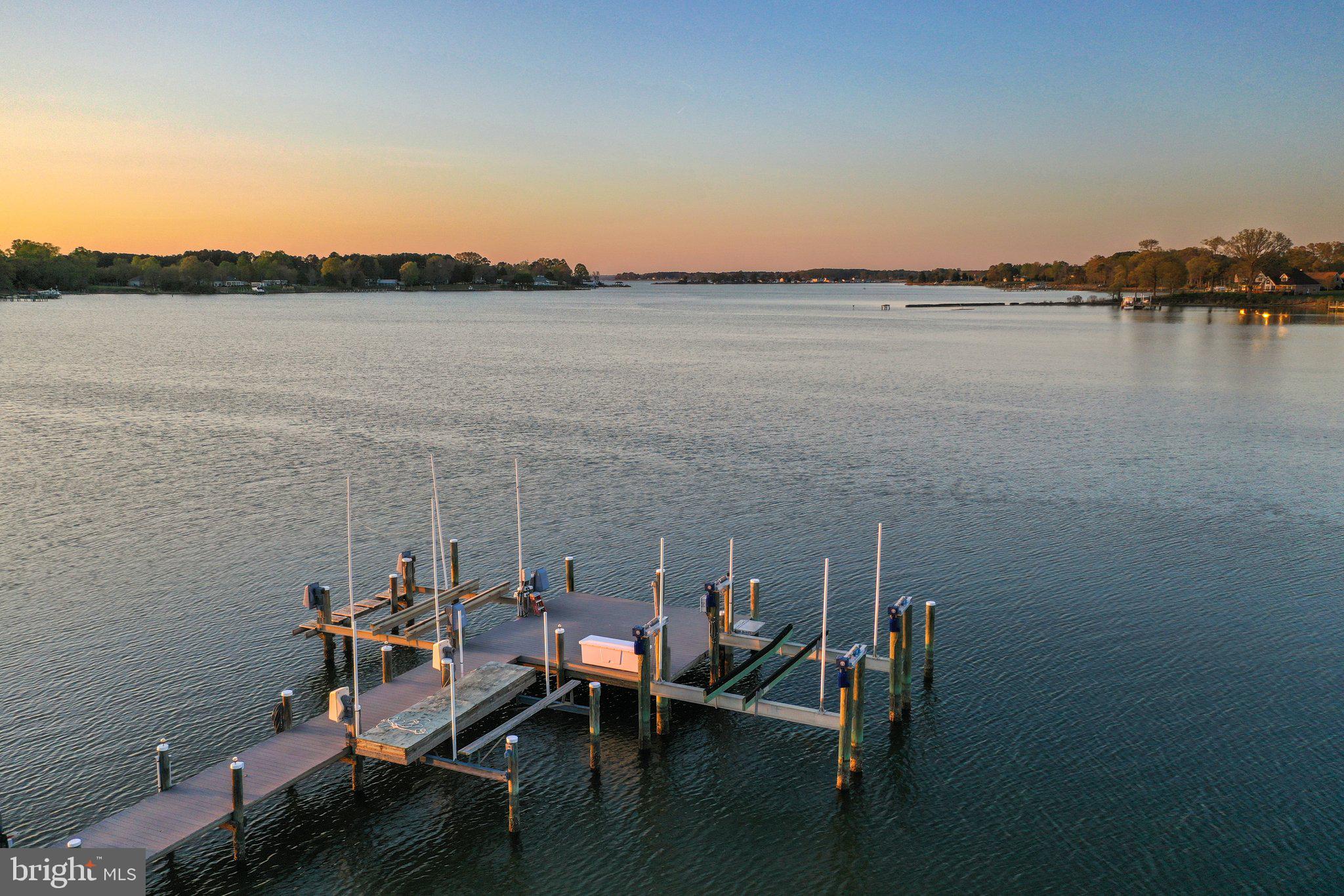QUIET HARBOR - Residential