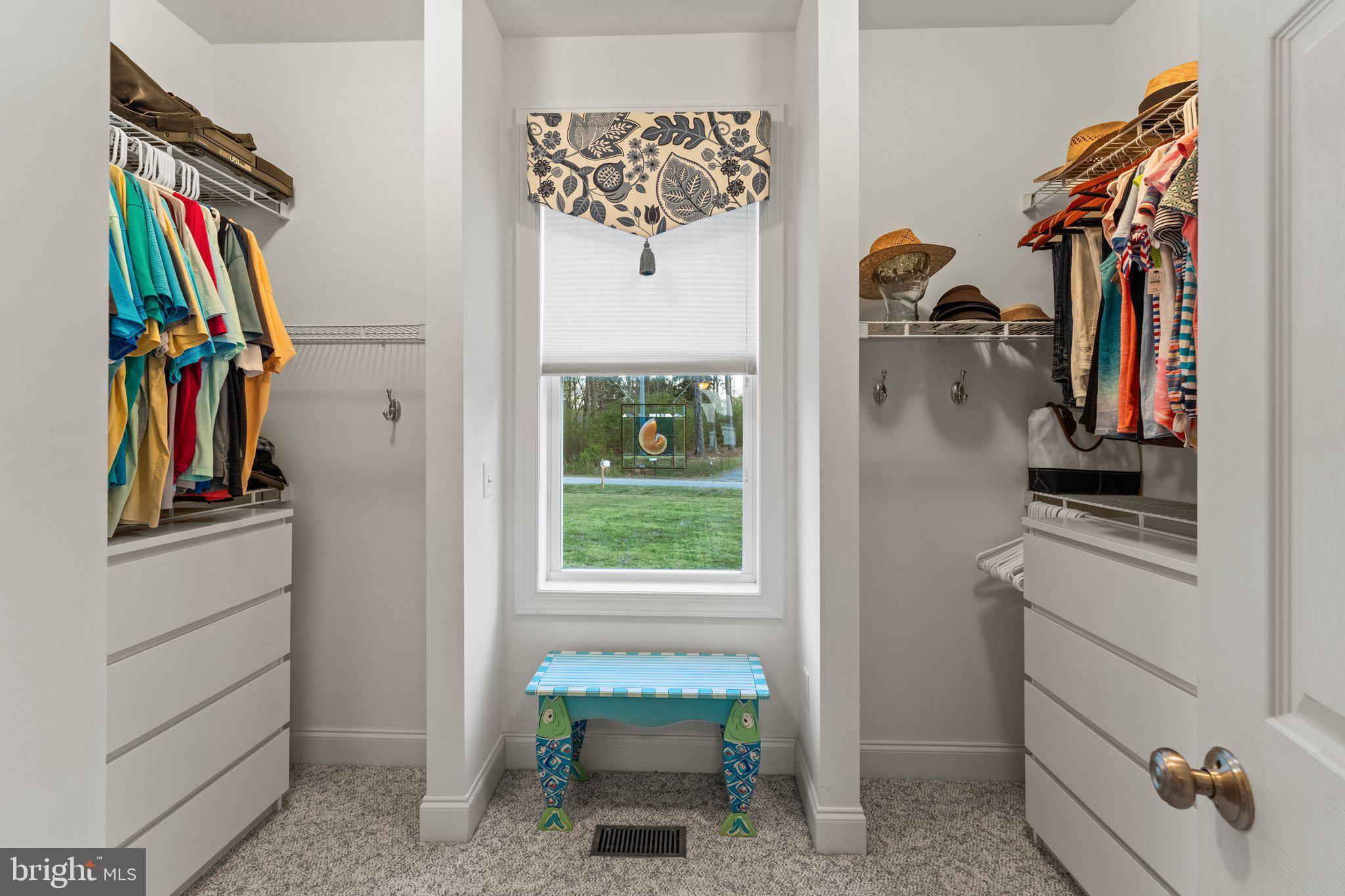 QUIET HARBOR - Residential