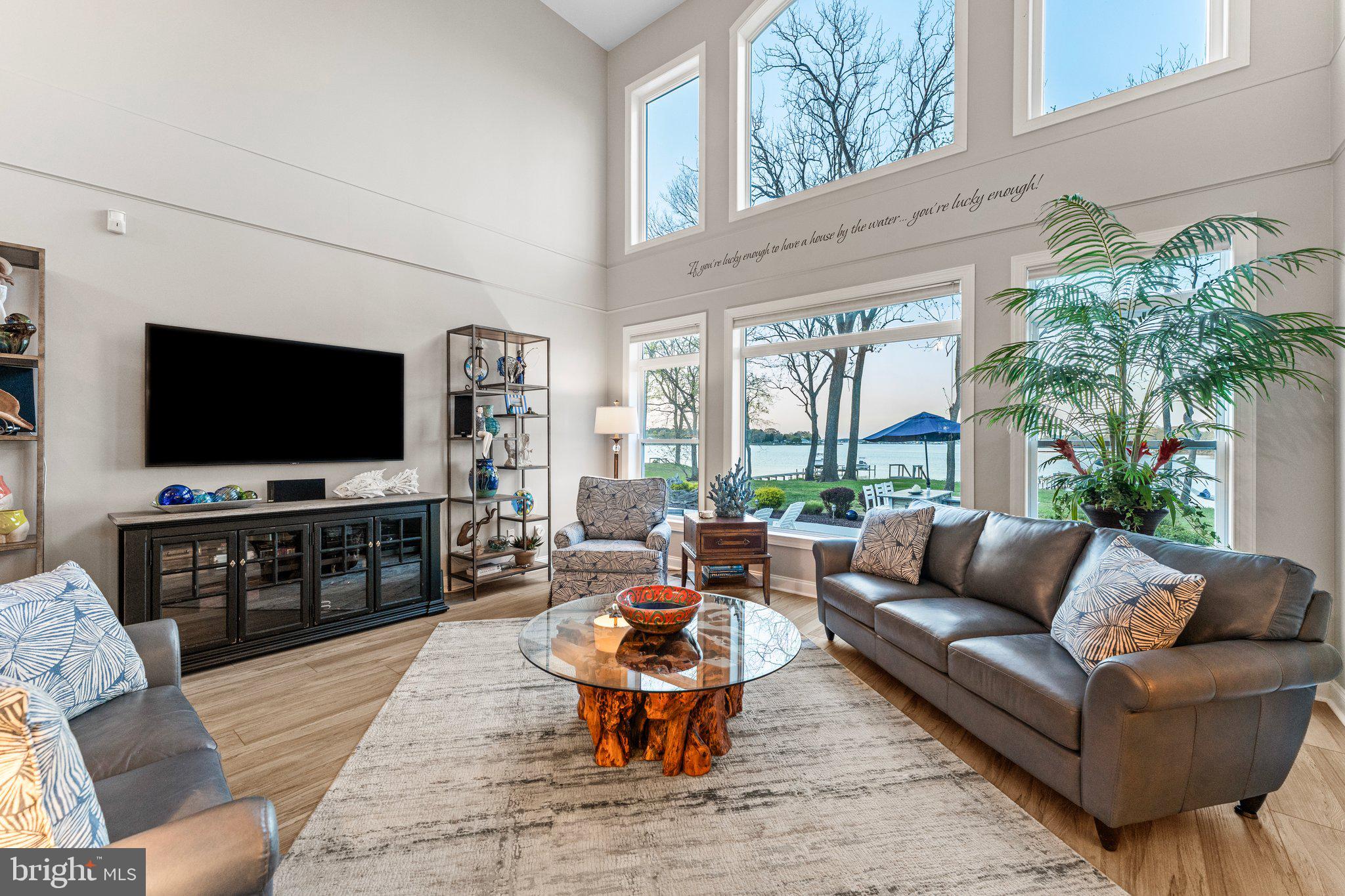 QUIET HARBOR - Residential