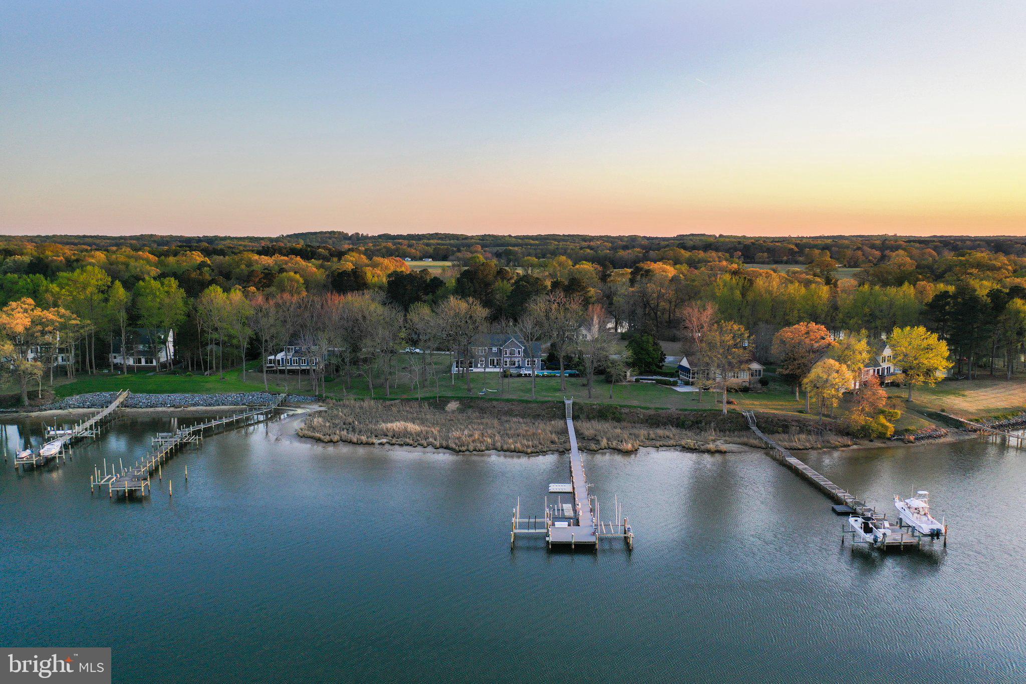 QUIET HARBOR - Residential