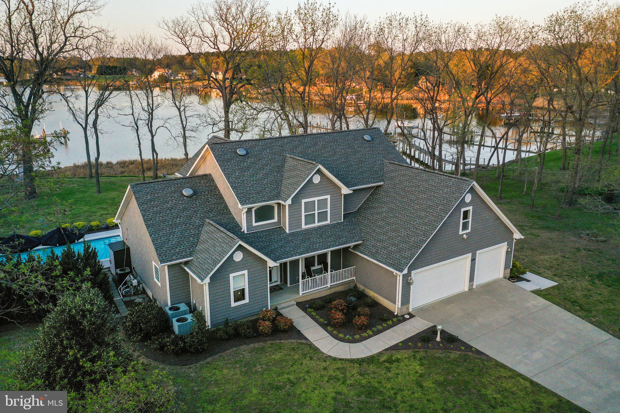 QUIET HARBOR - Residential