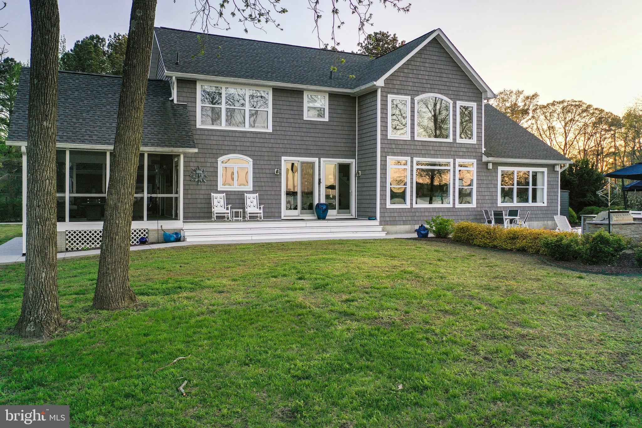 QUIET HARBOR - Residential