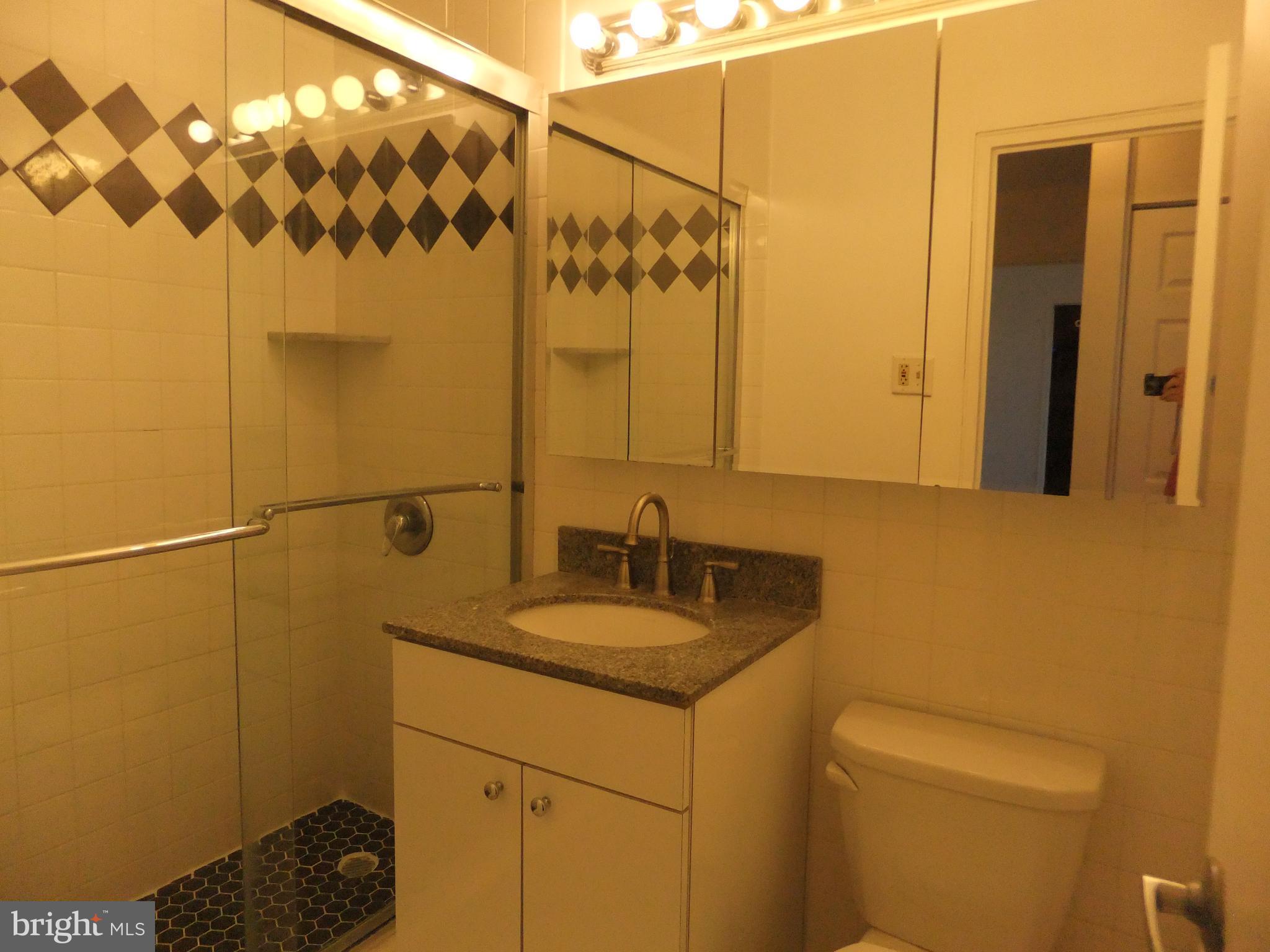 OAK HILL - Residential Lease