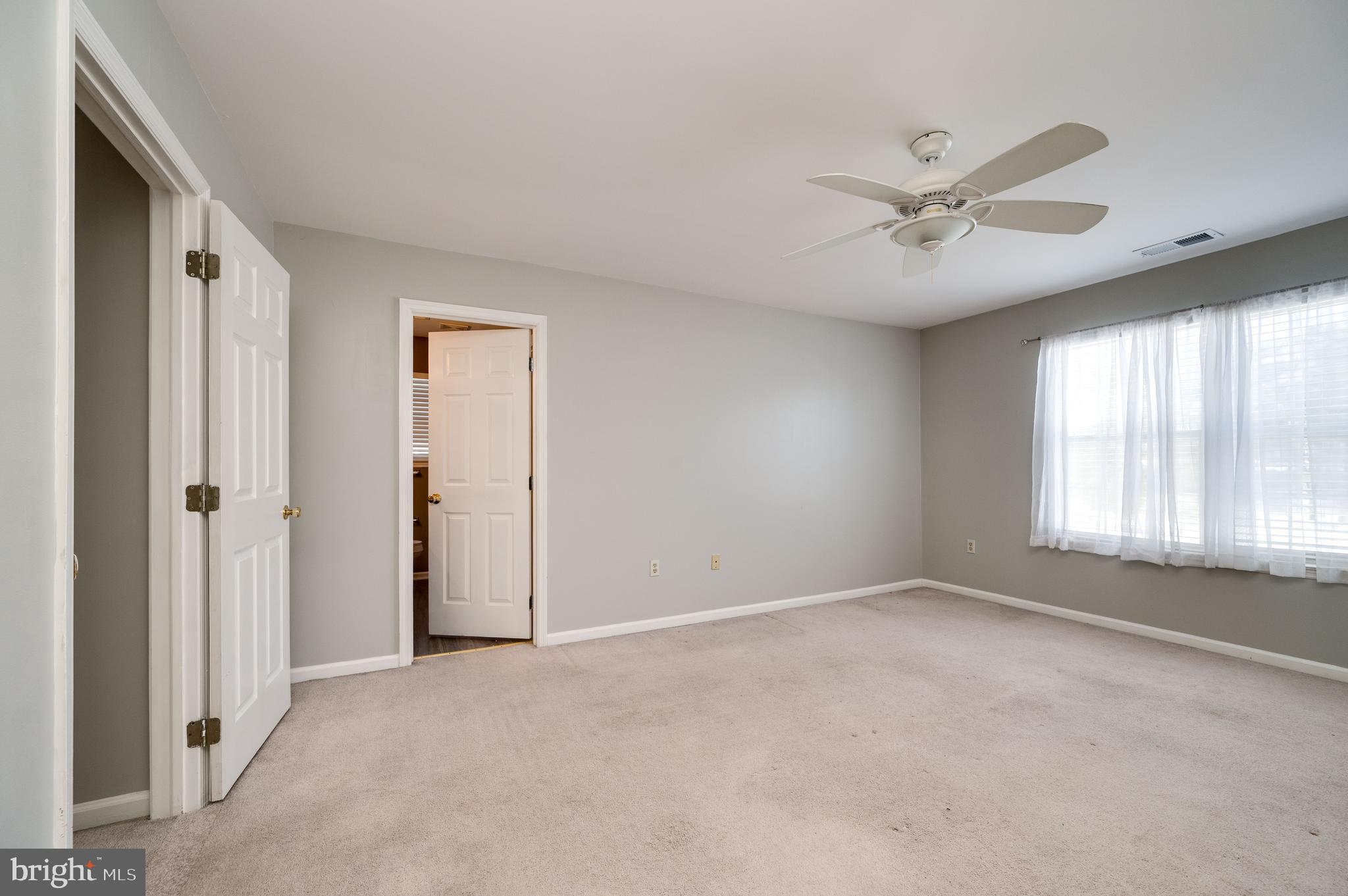 SPRING RIDGE - Residential