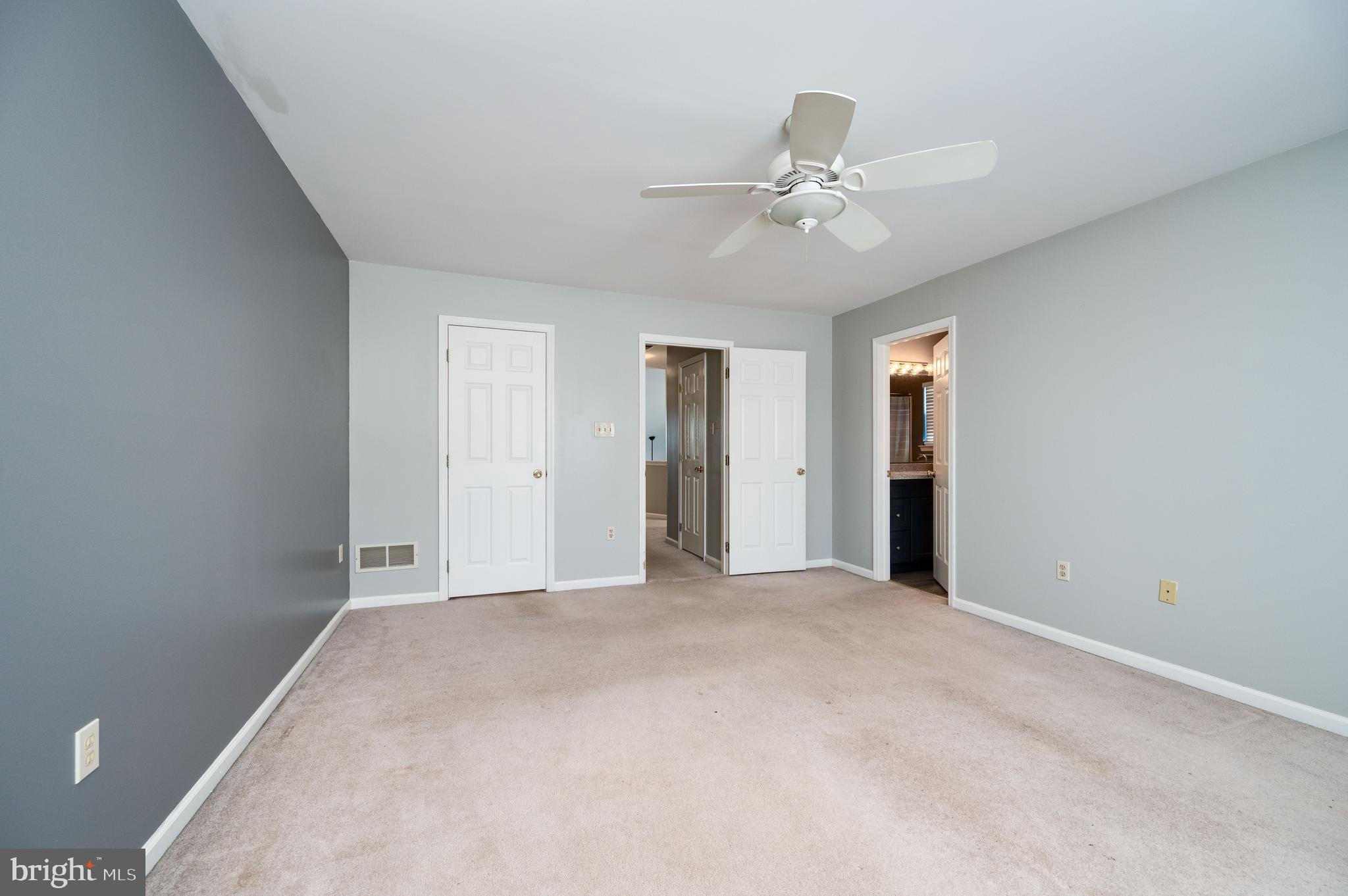 SPRING RIDGE - Residential