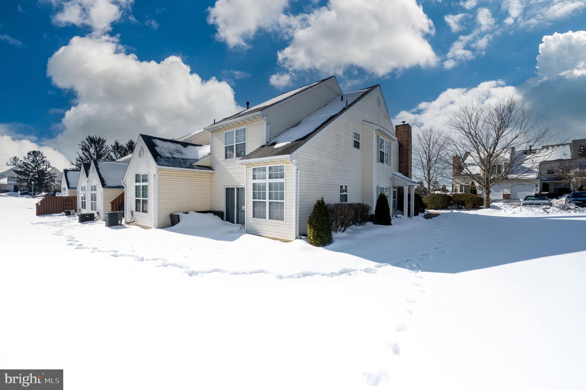 SPRING RIDGE - Residential