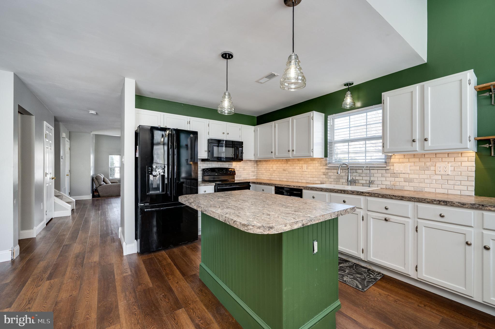 SPRING RIDGE - Residential