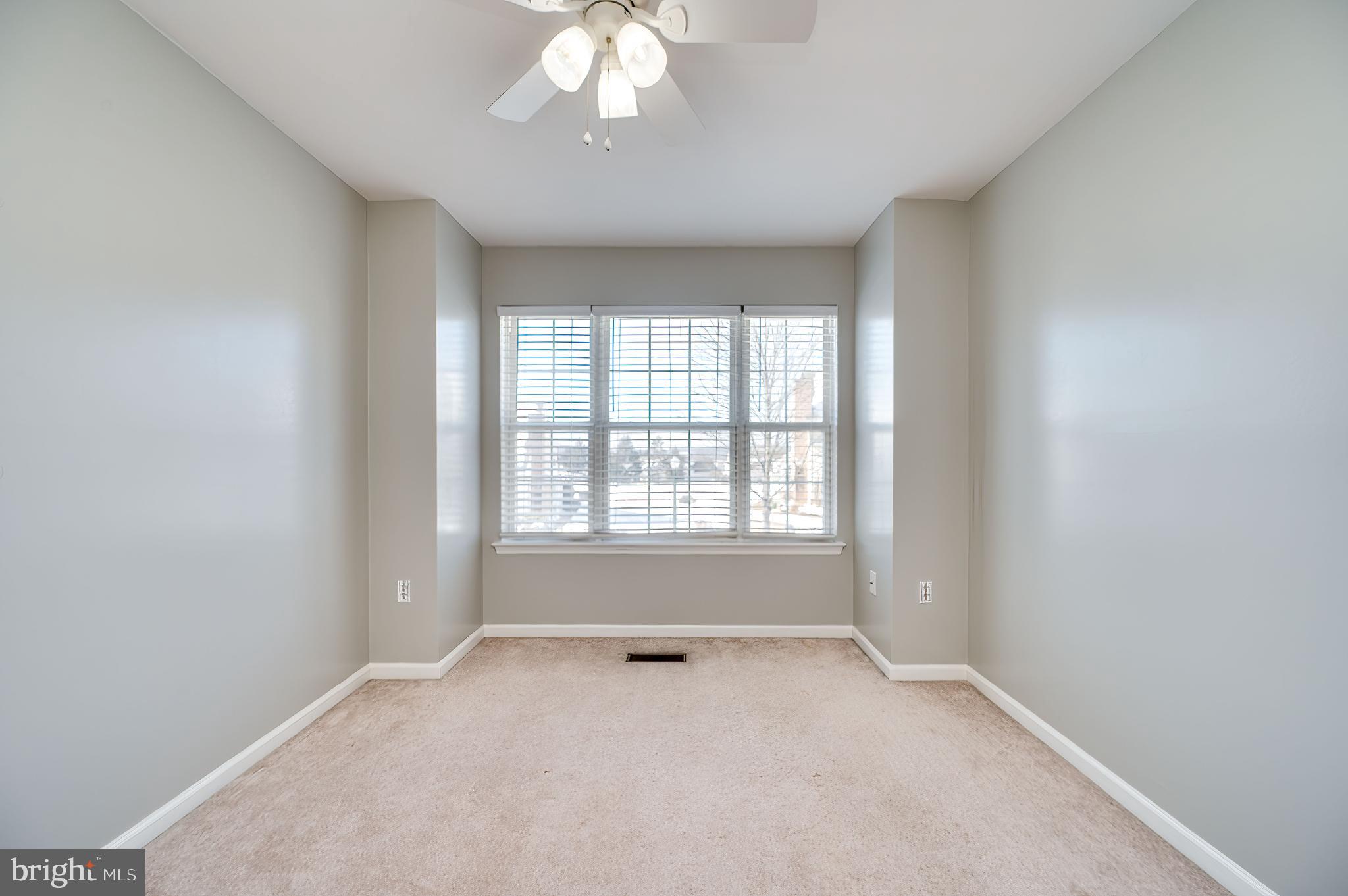 SPRING RIDGE - Residential