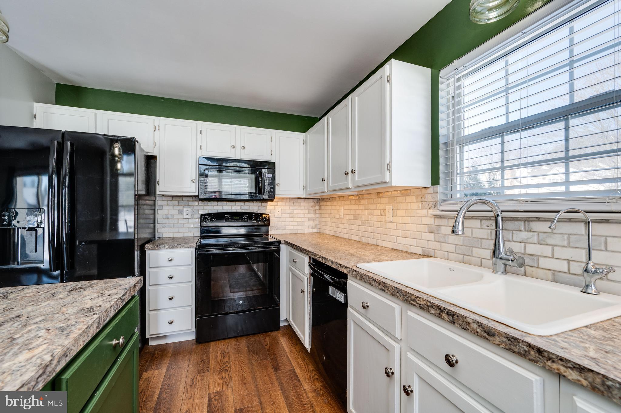 SPRING RIDGE - Residential