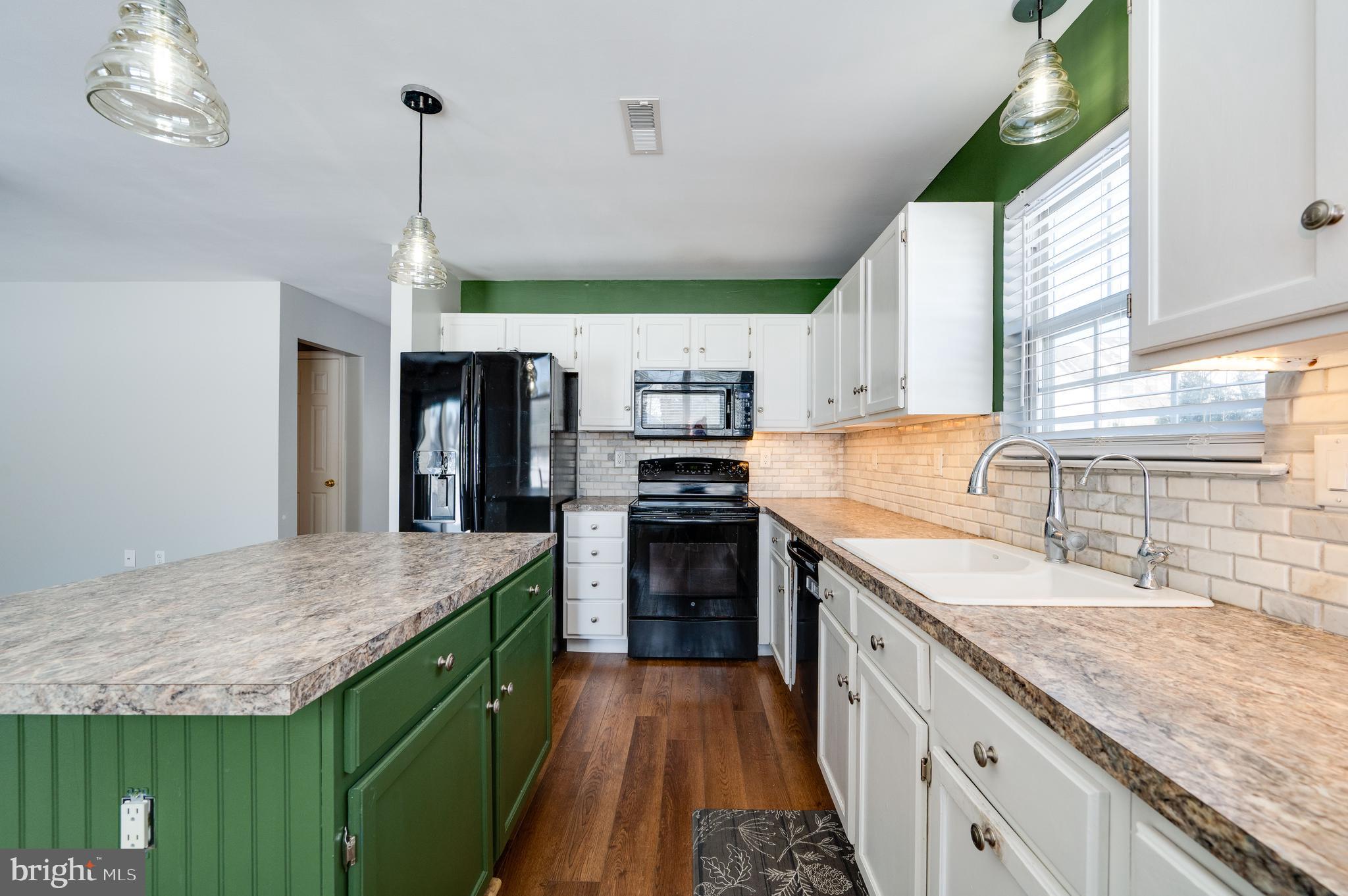 SPRING RIDGE - Residential