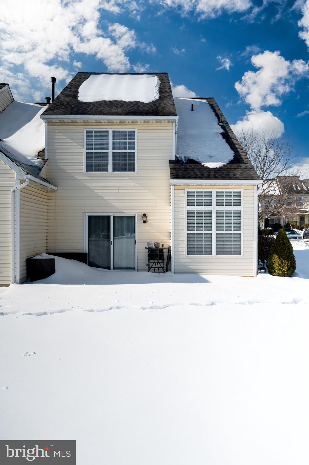 SPRING RIDGE - Residential