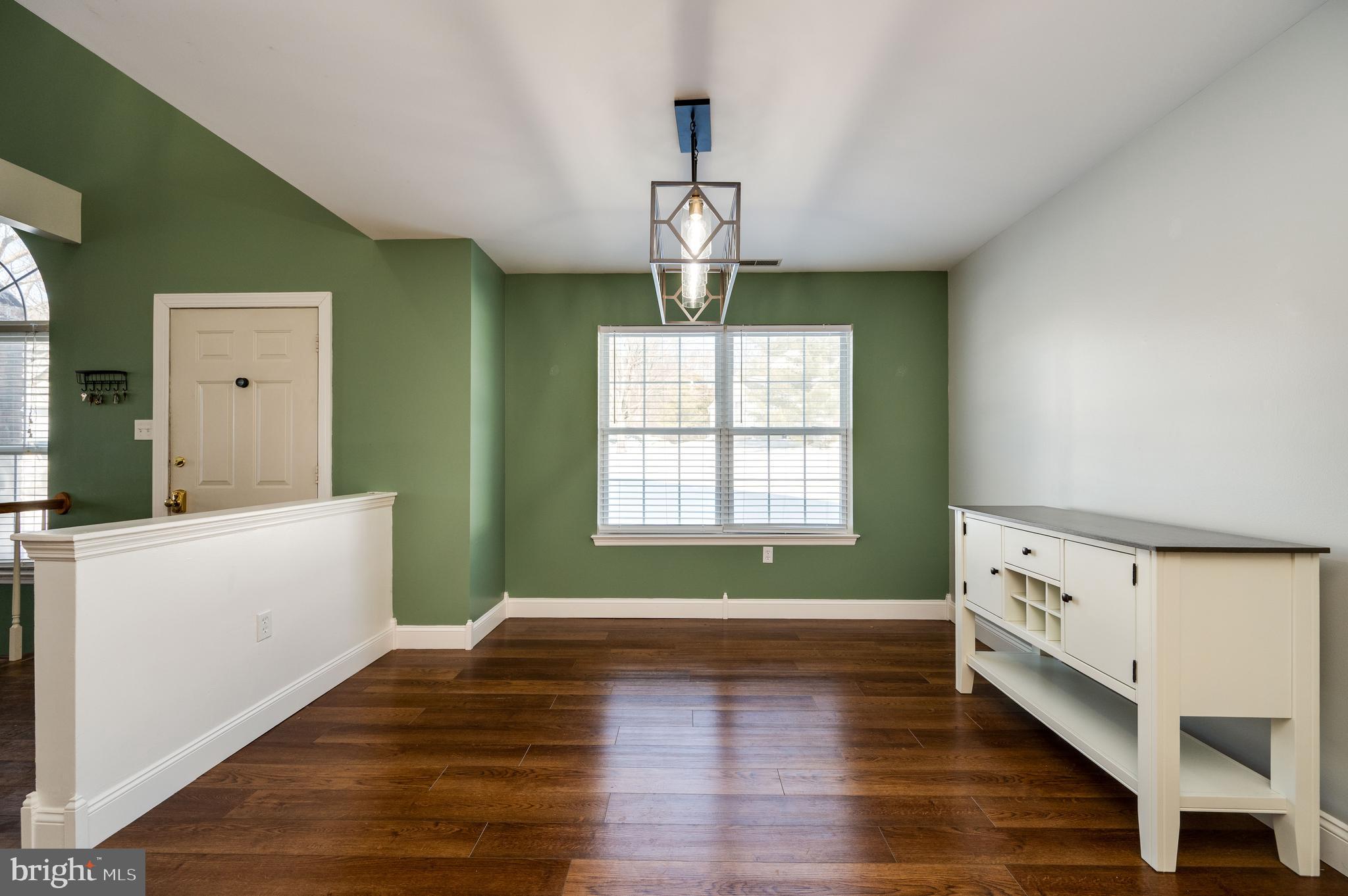 SPRING RIDGE - Residential