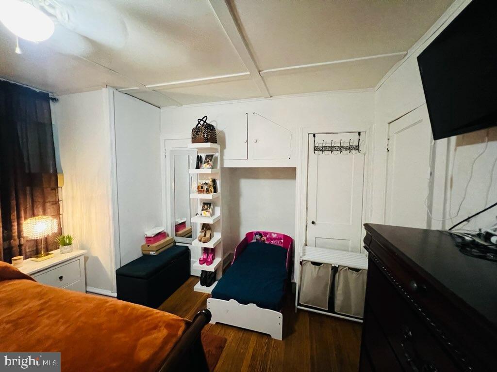 PHILADELPHIA - Residential