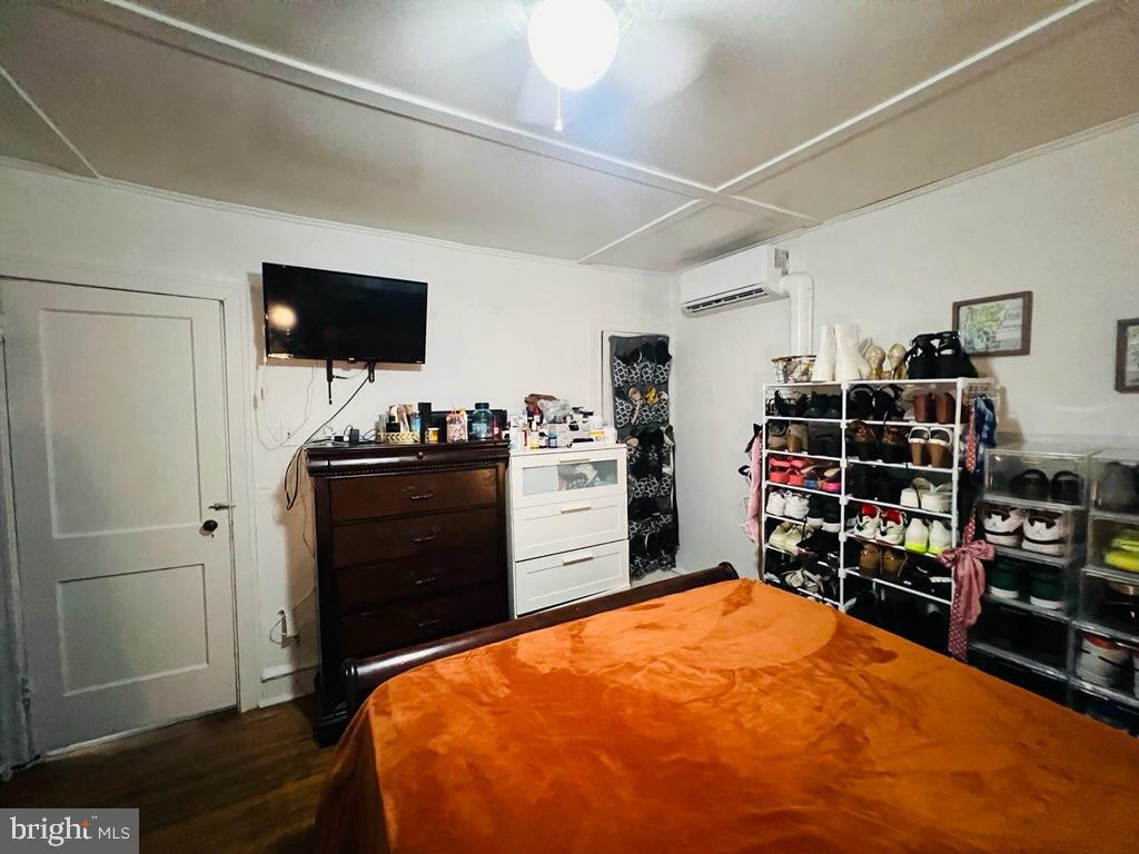 PHILADELPHIA - Residential