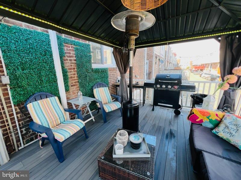 PHILADELPHIA - Residential