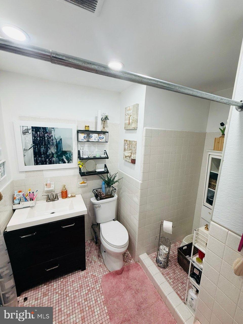 PHILADELPHIA - Residential