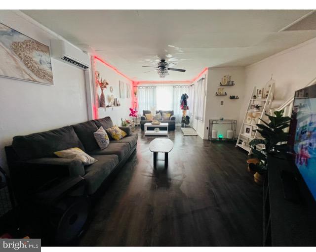 PHILADELPHIA - Residential