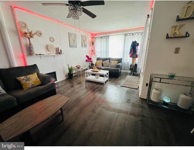 PHILADELPHIA - Residential