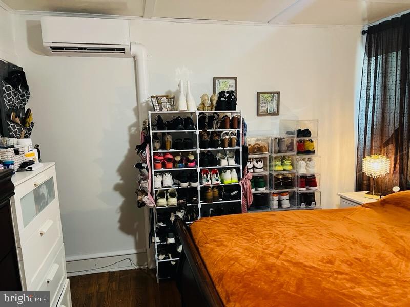 PHILADELPHIA - Residential