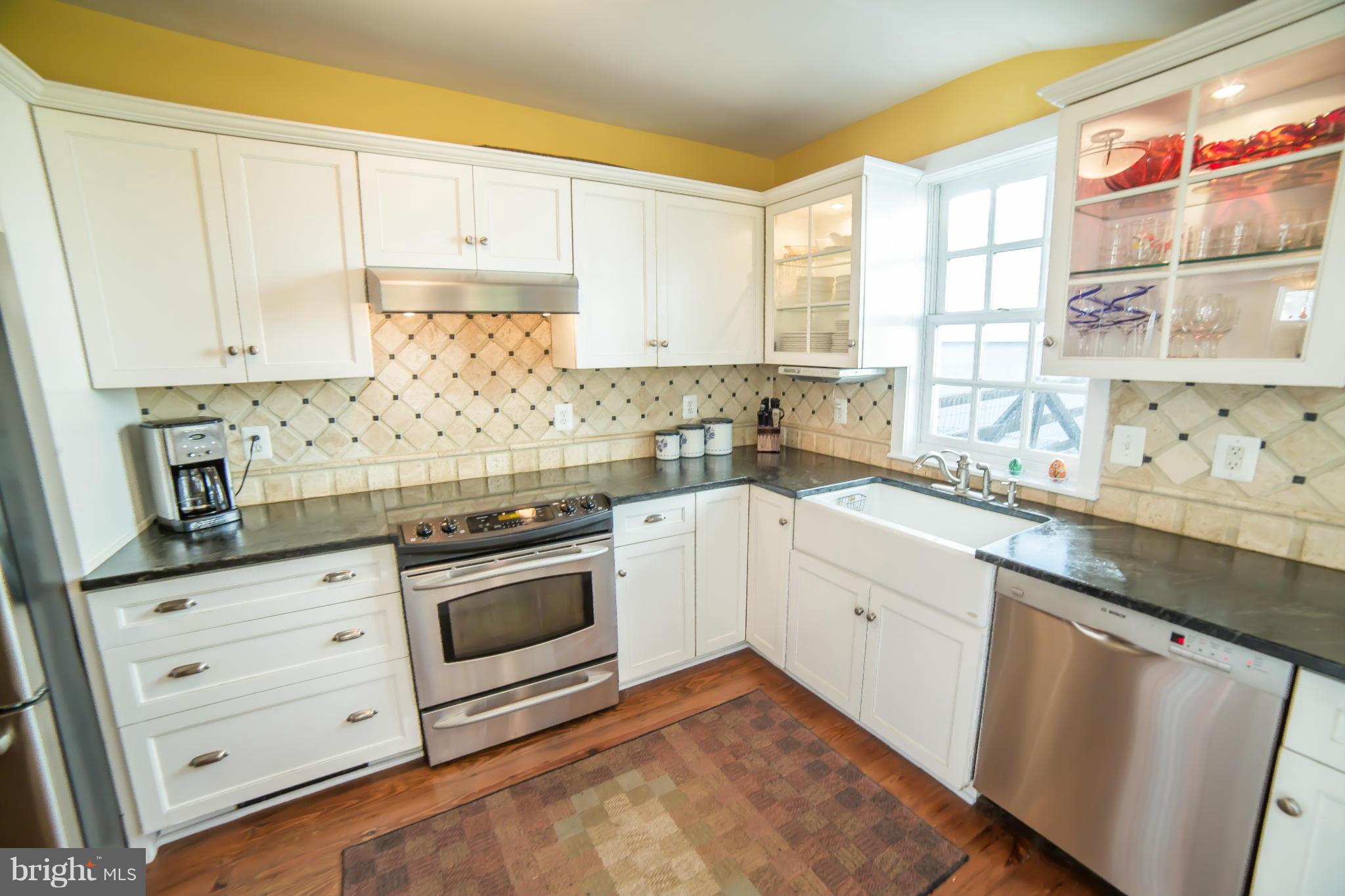 TOWN OF HILLSBORO - Residential