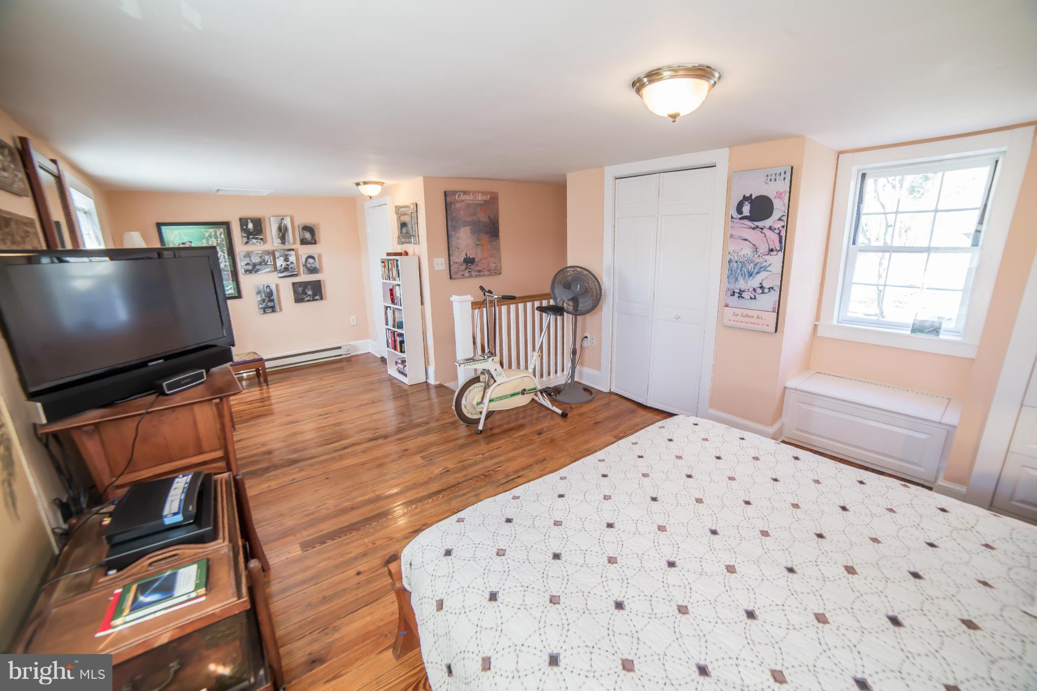 TOWN OF HILLSBORO - Residential