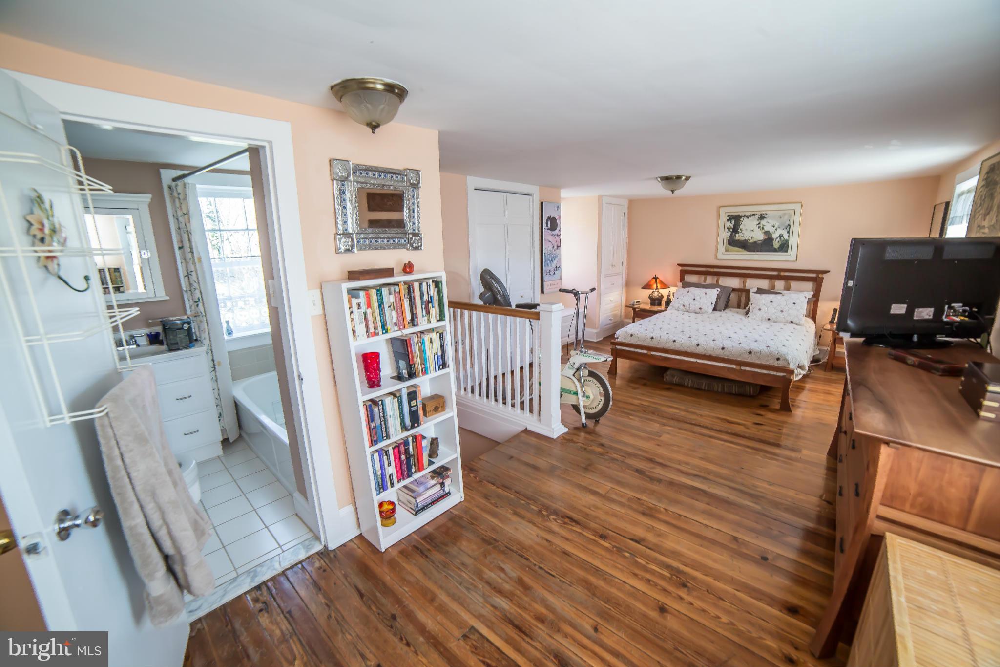 TOWN OF HILLSBORO - Residential