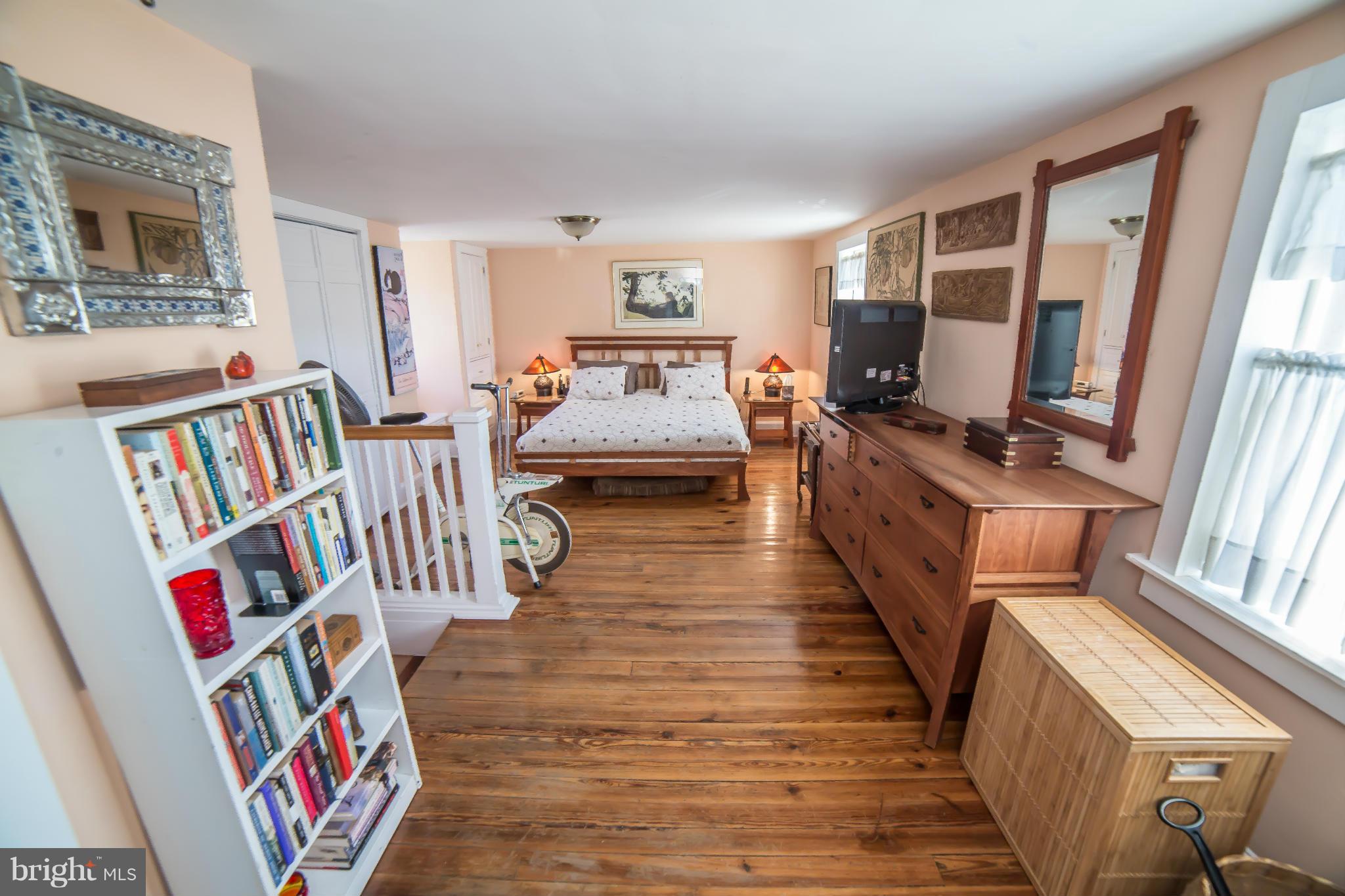 TOWN OF HILLSBORO - Residential