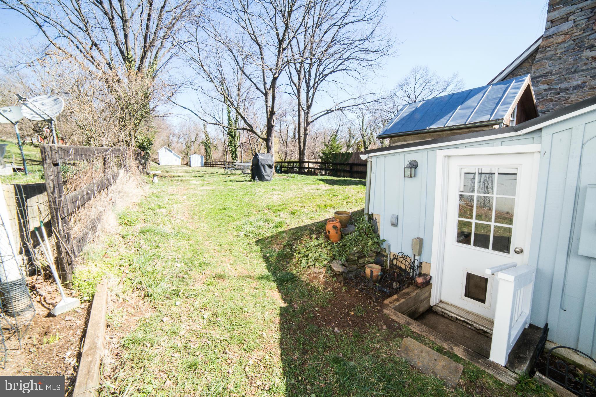 TOWN OF HILLSBORO - Residential