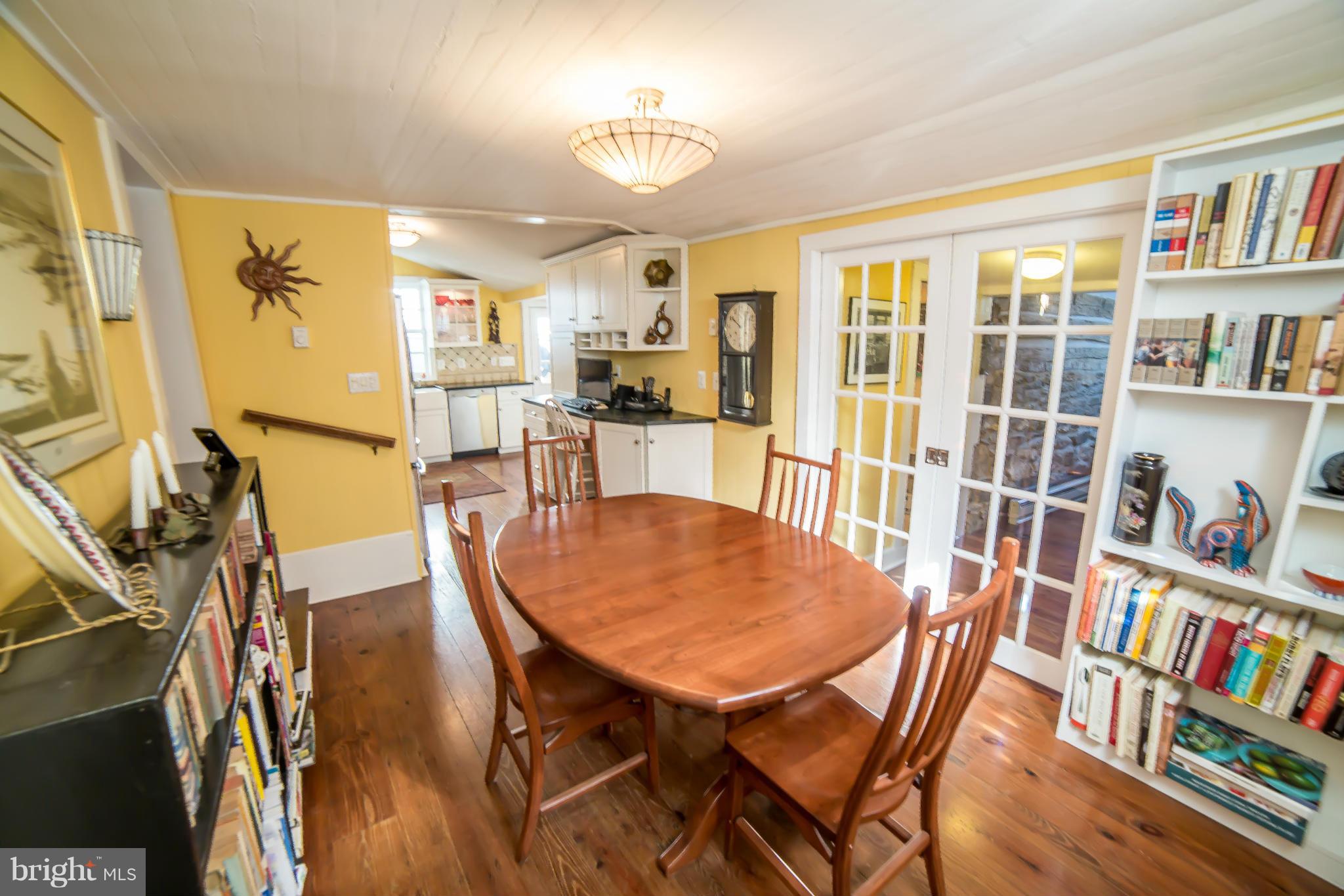 TOWN OF HILLSBORO - Residential