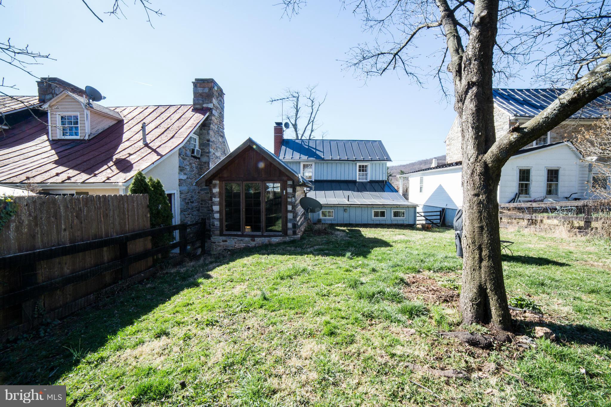 TOWN OF HILLSBORO - Residential