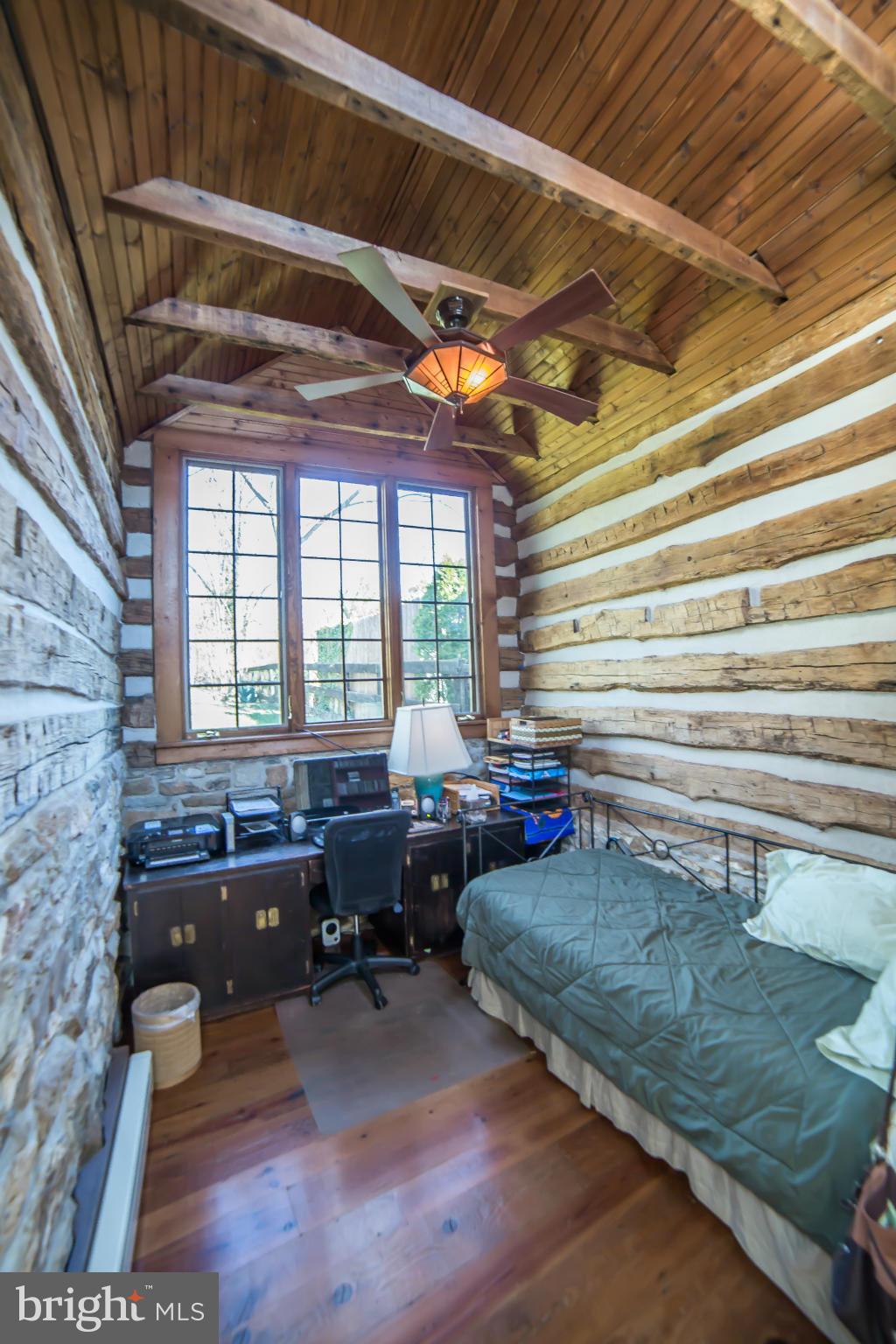 TOWN OF HILLSBORO - Residential