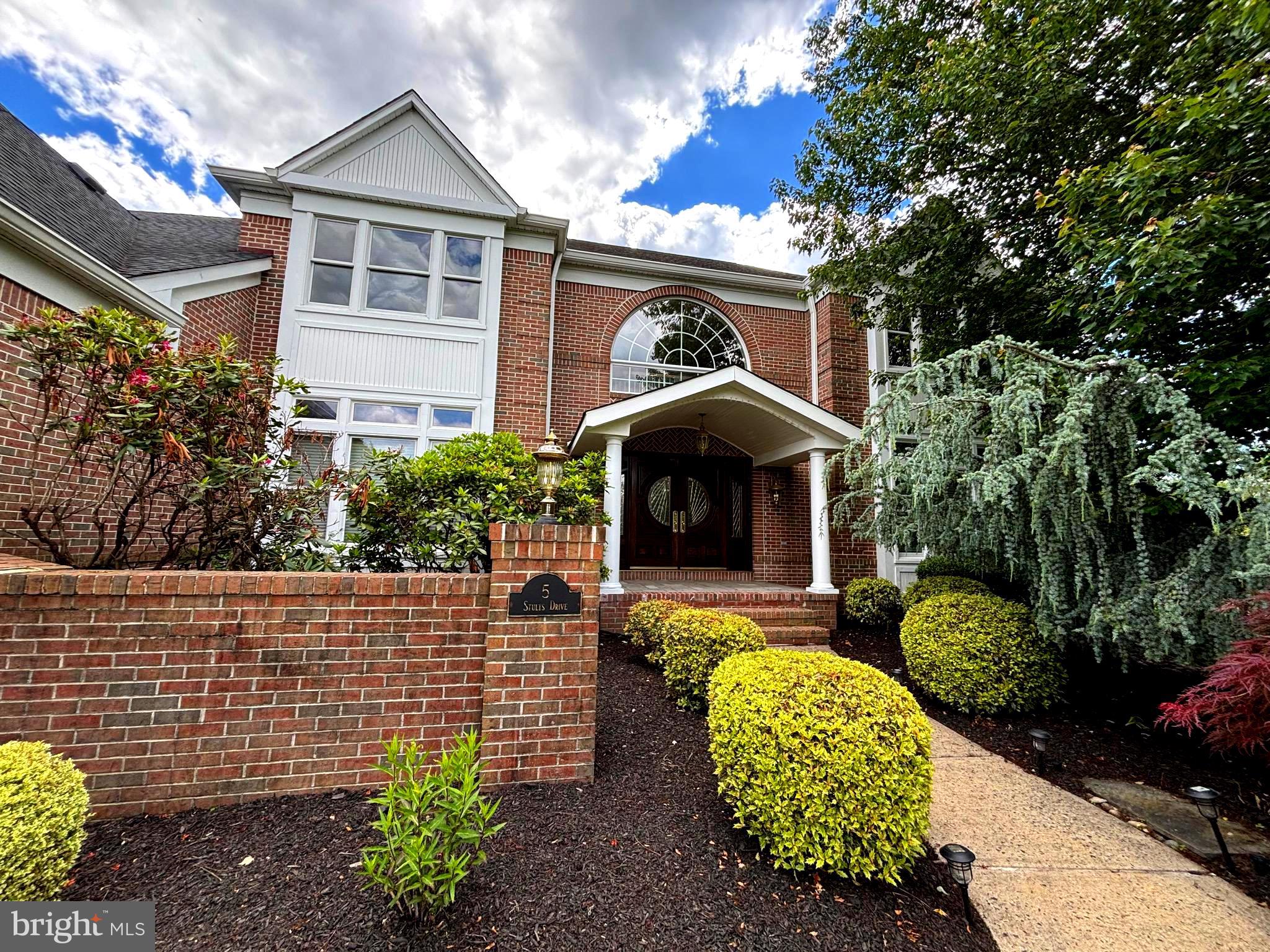 5 STULTS DRIVE