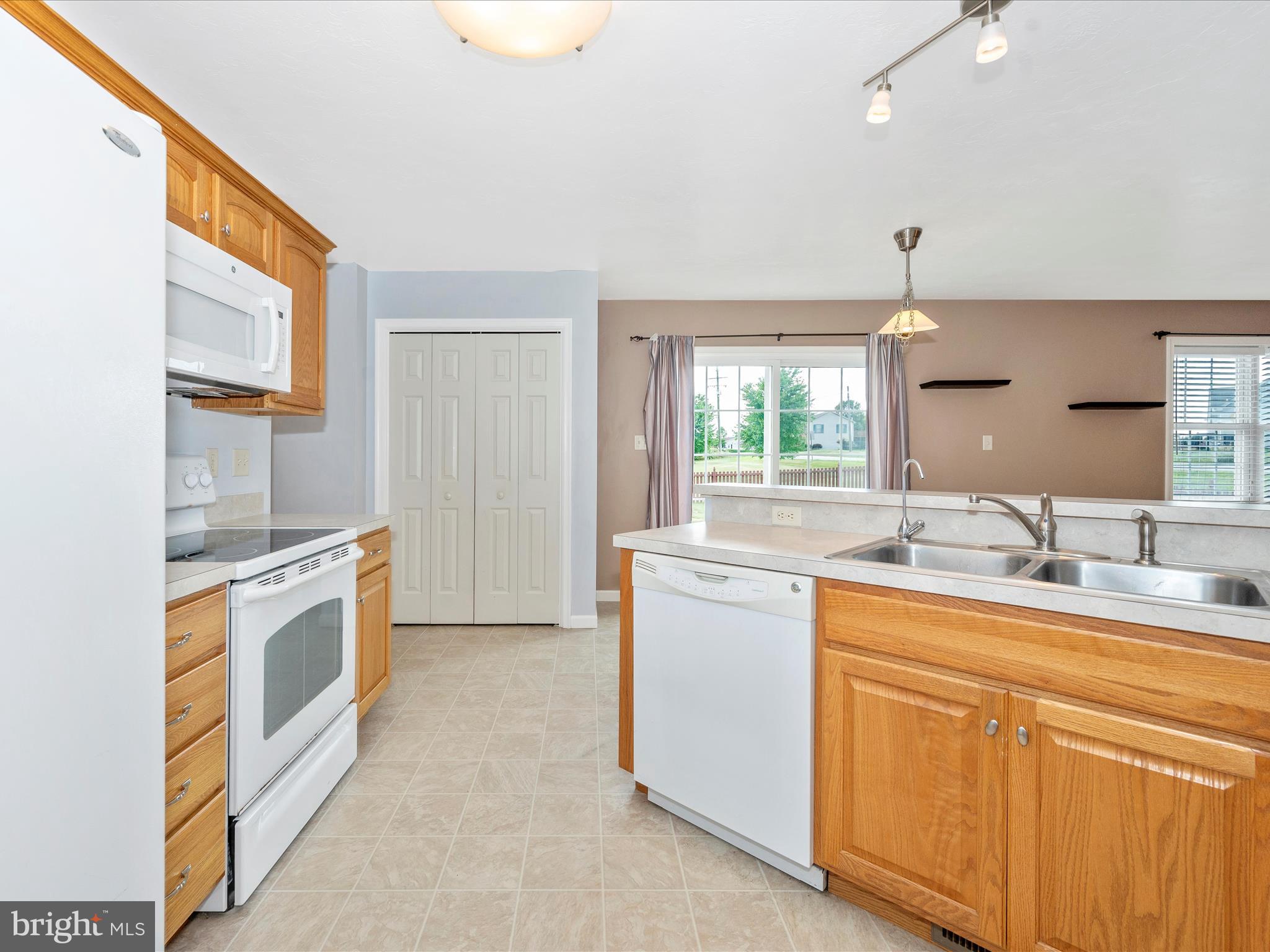 CREEKWOOD ESTATES - Residential