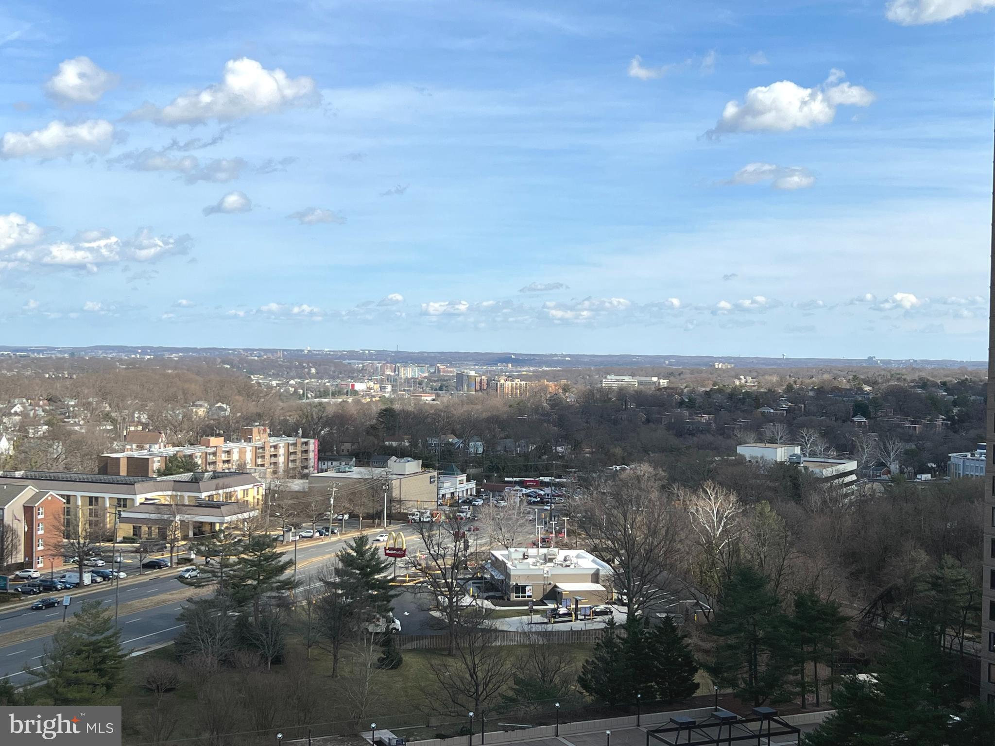 SKYLINE PLAZA - Residential