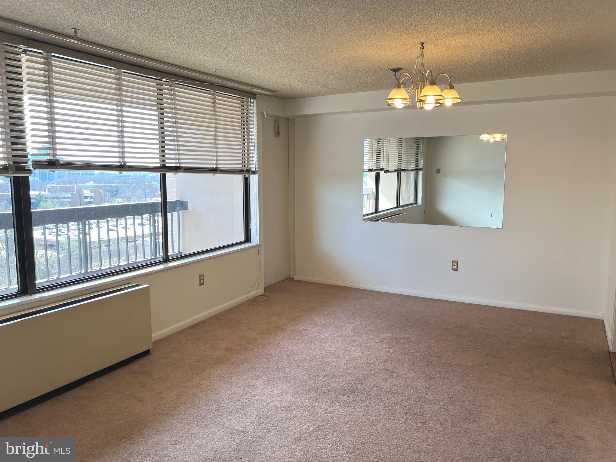 SKYLINE PLAZA - Residential