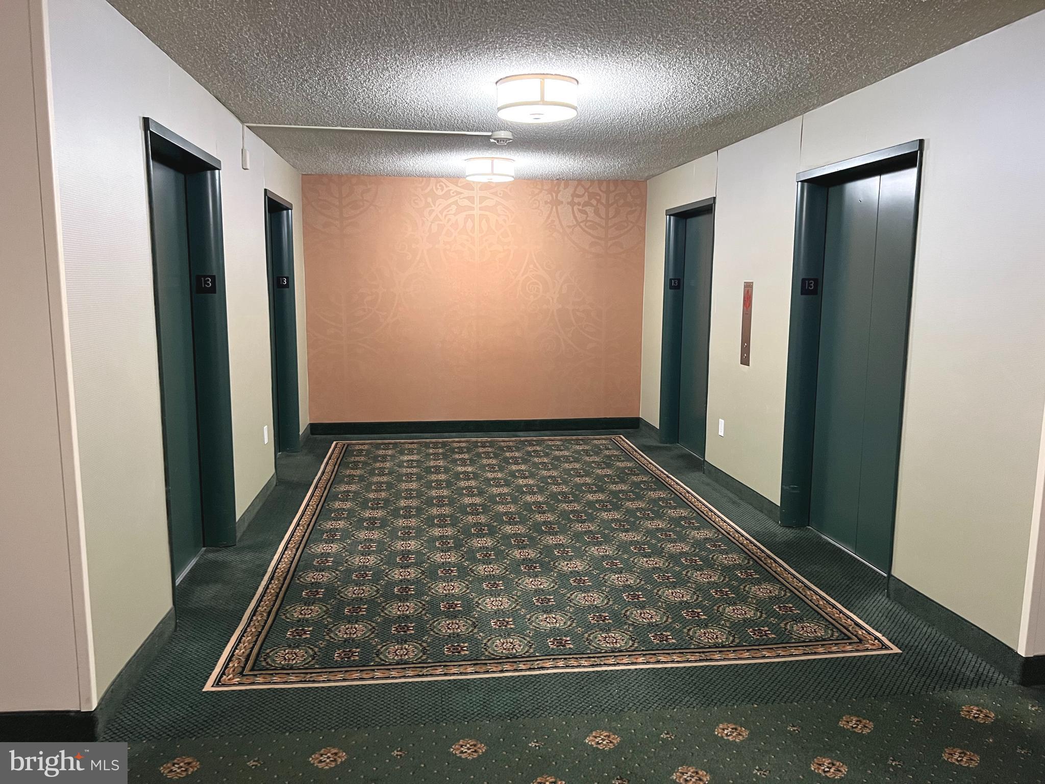 SKYLINE PLAZA - Residential