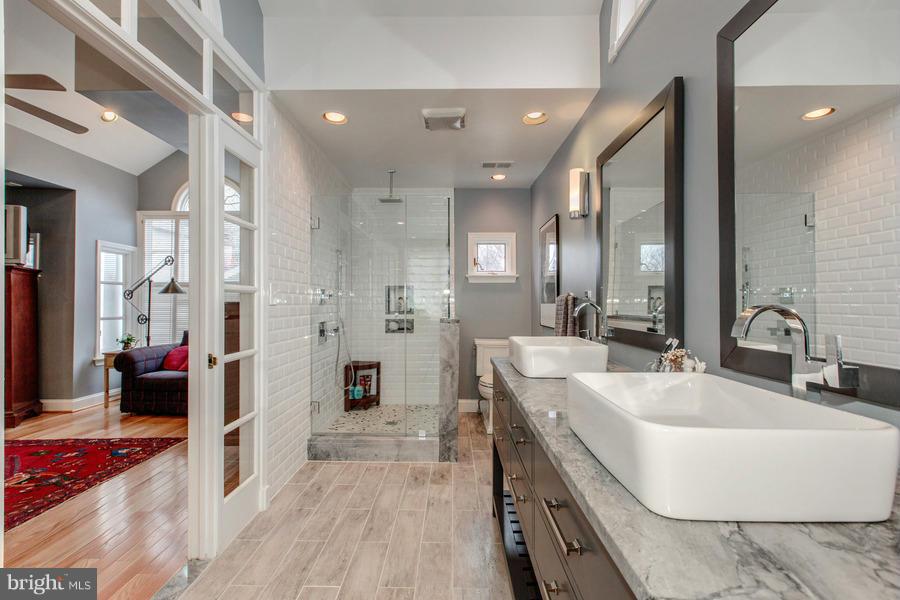 CHEVY CHASE - Residential