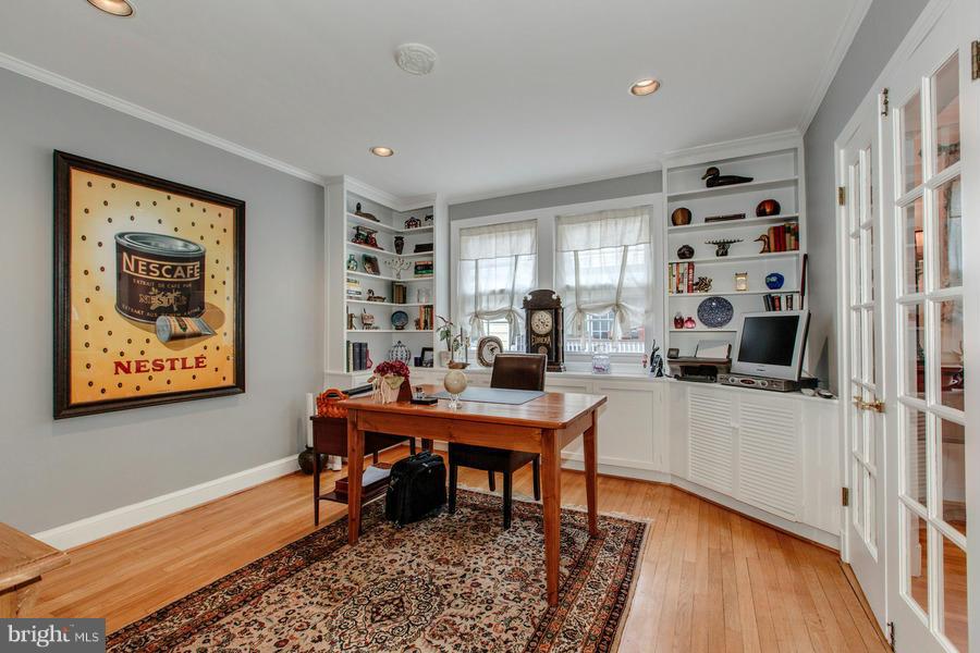 CHEVY CHASE - Residential