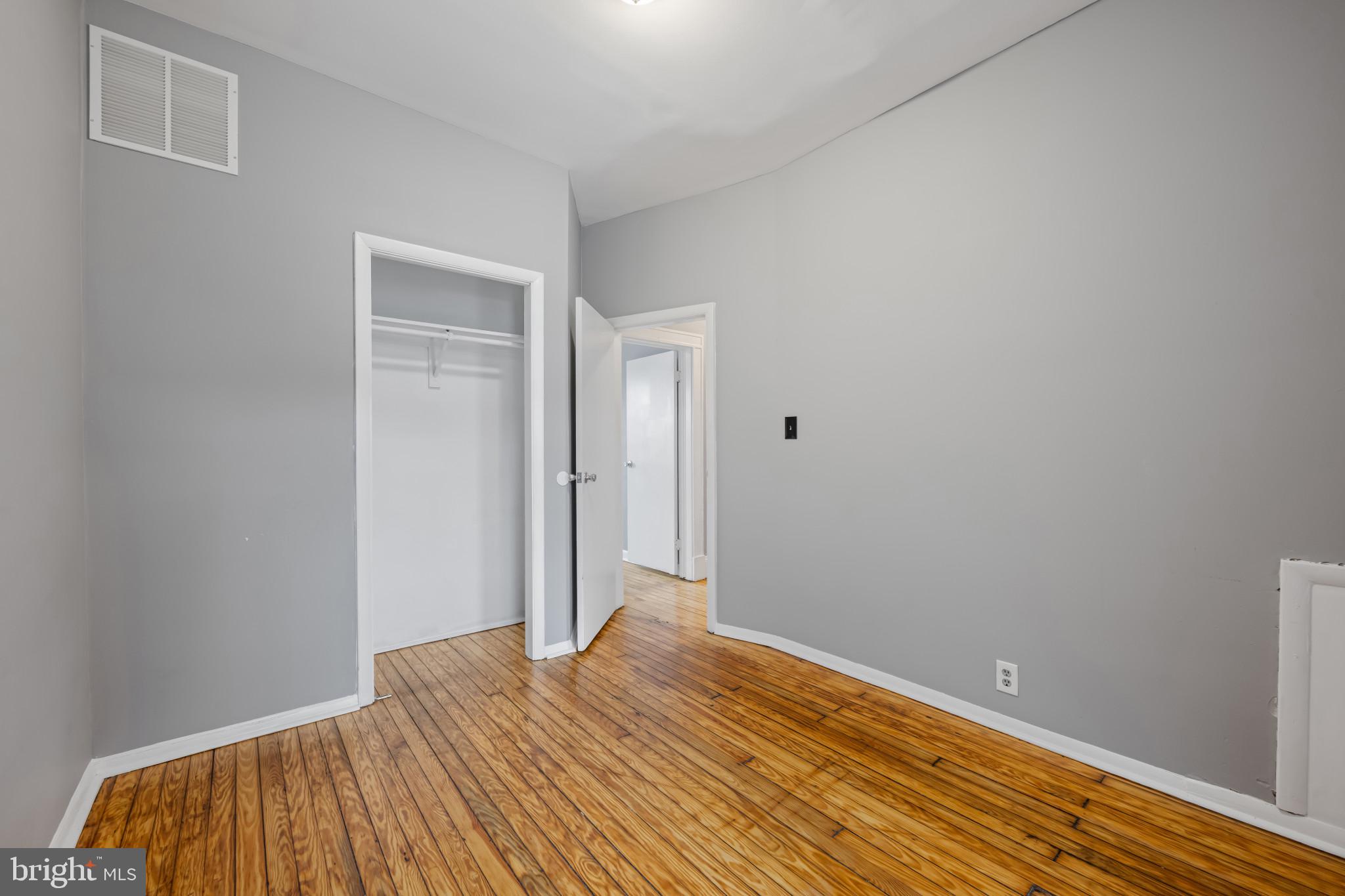 GREEKTOWN - Residential