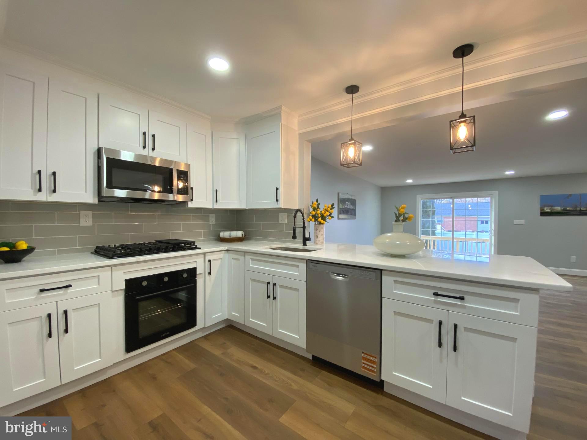 VALLEY VIEW - Residential