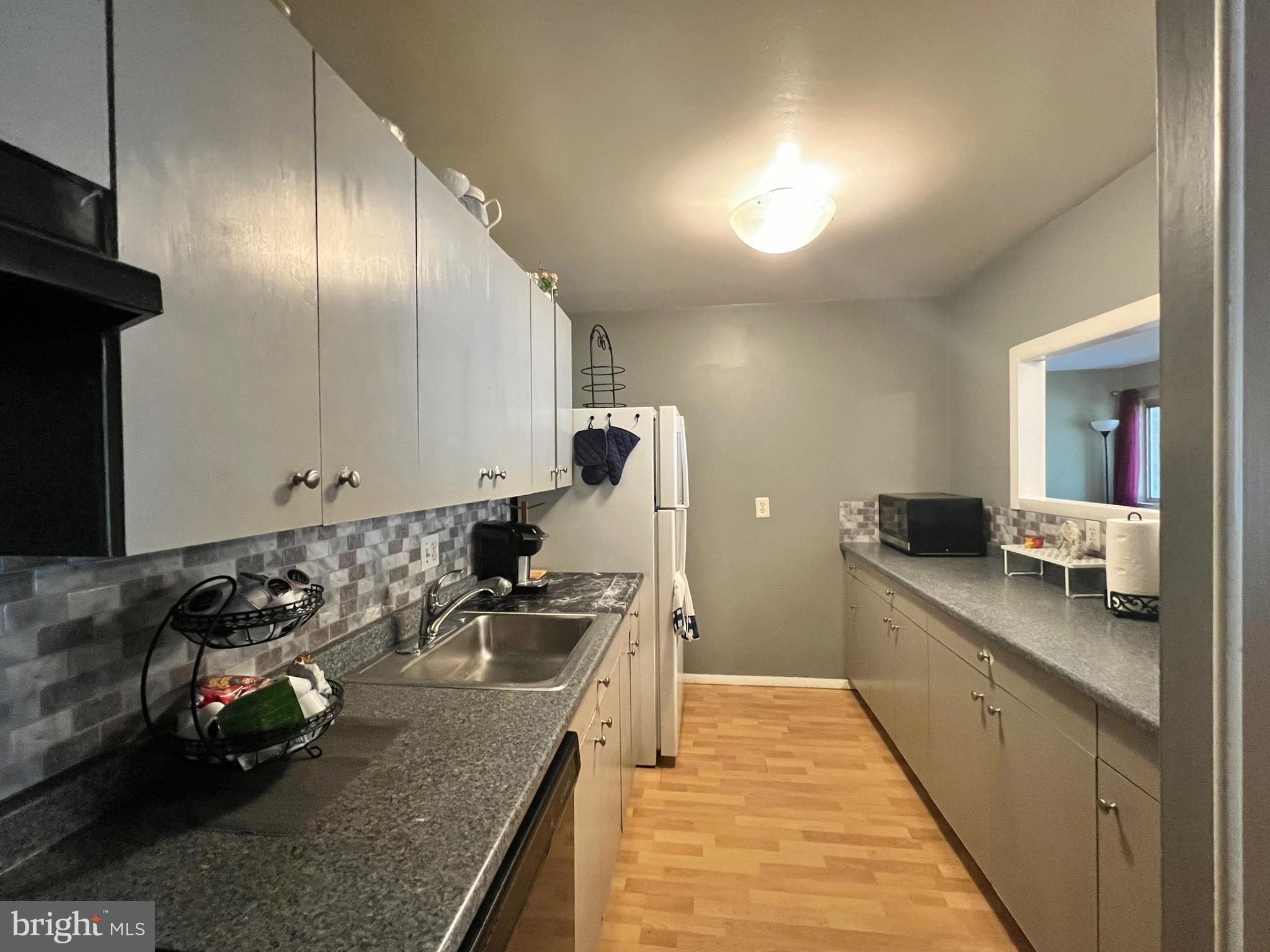 BETHESDA PARK - Residential