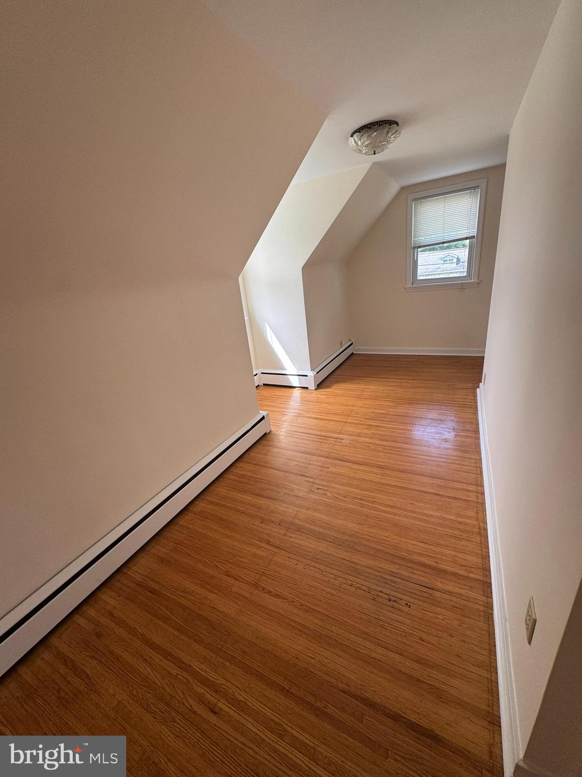 ROXBOROUGH - Residential Lease