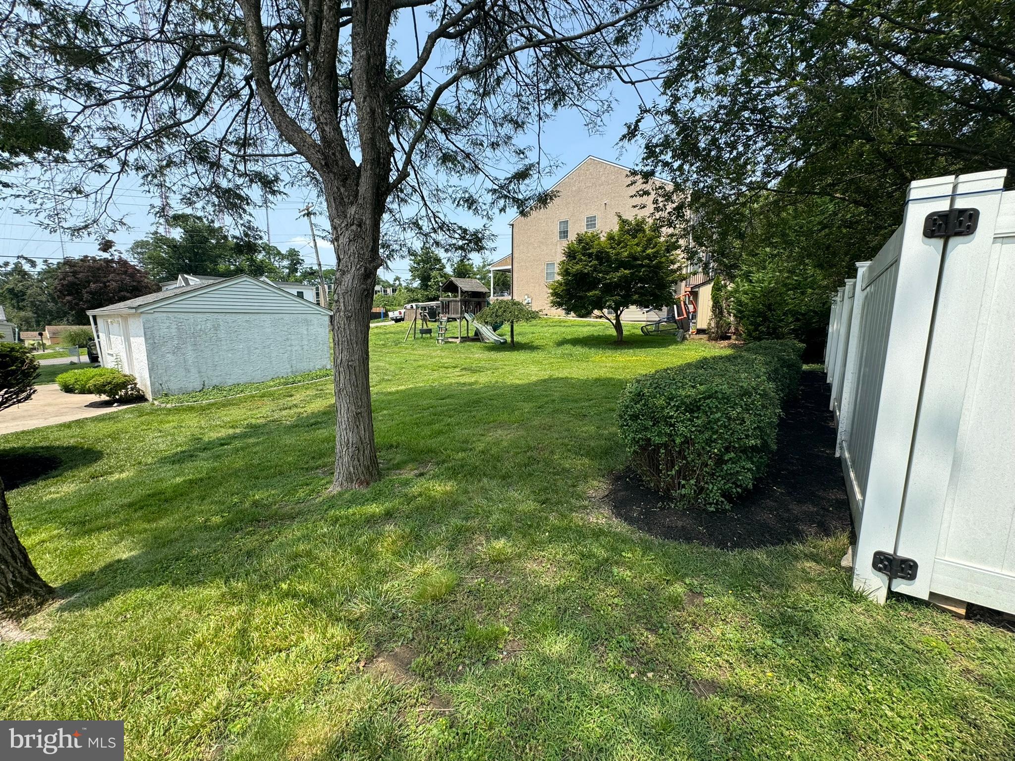 ROXBOROUGH - Residential Lease