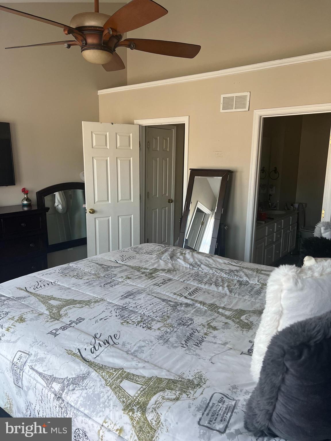 RIDGELEIGH - Residential Lease