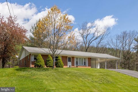 6363 NORTH TEXAS ROAD AUGUSTA WV 26704