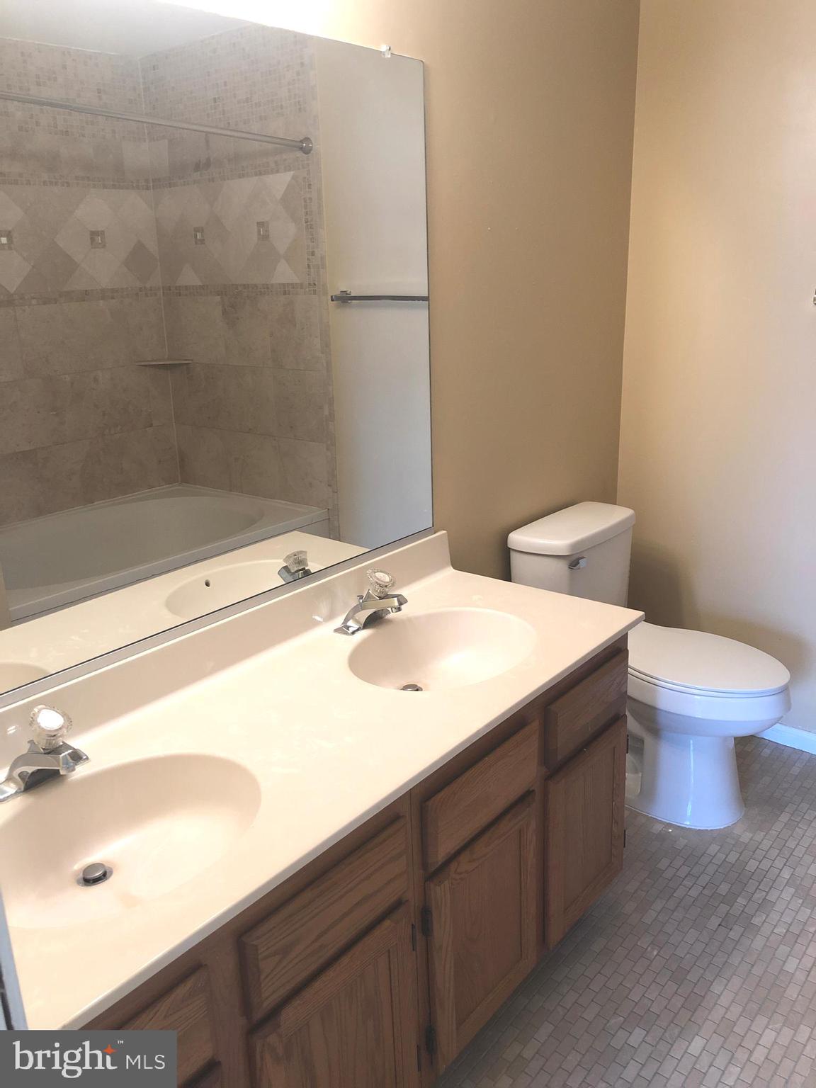 KING COUNCIL - Residential Lease