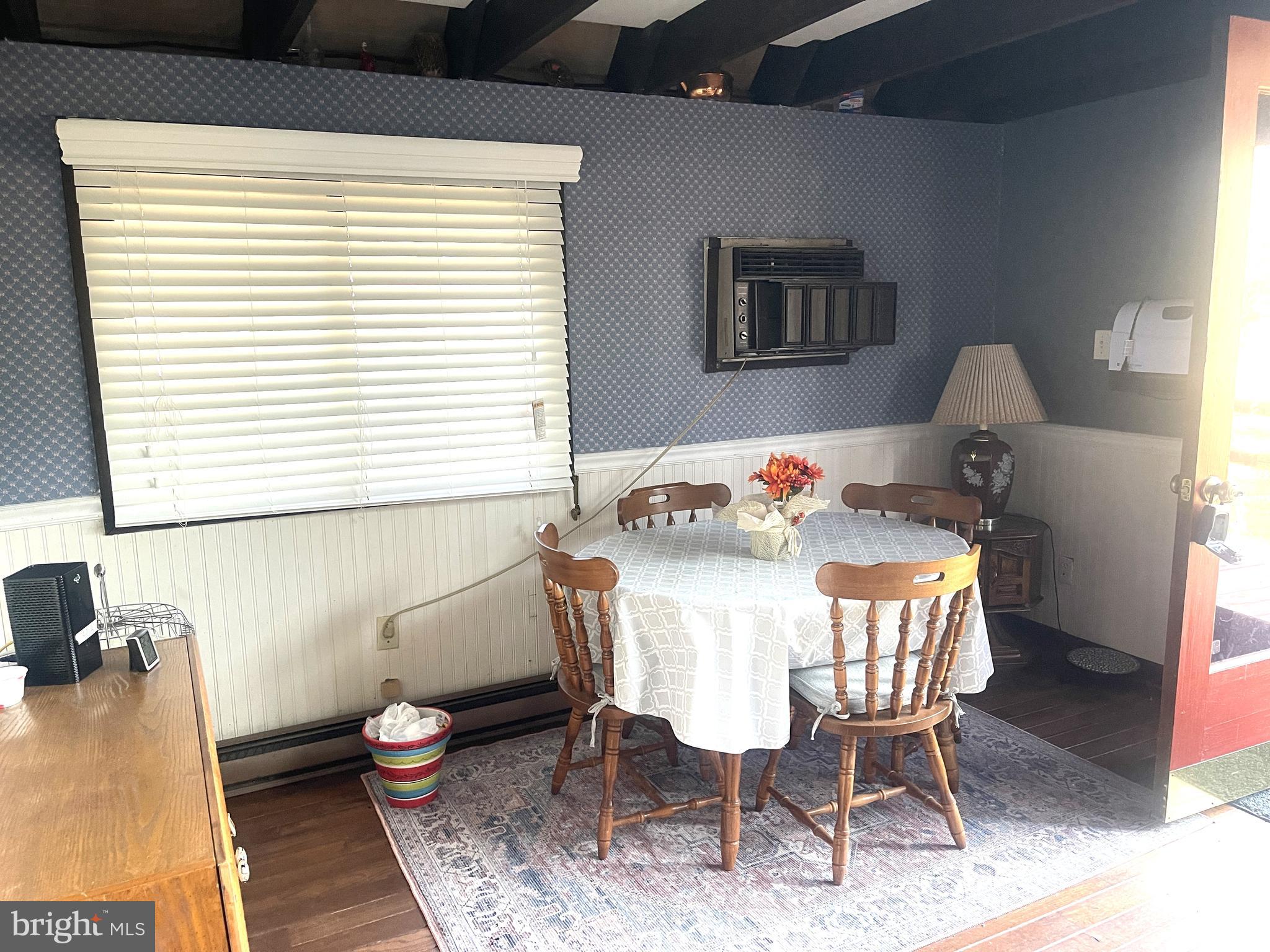 GLEBE HARBOR - Residential