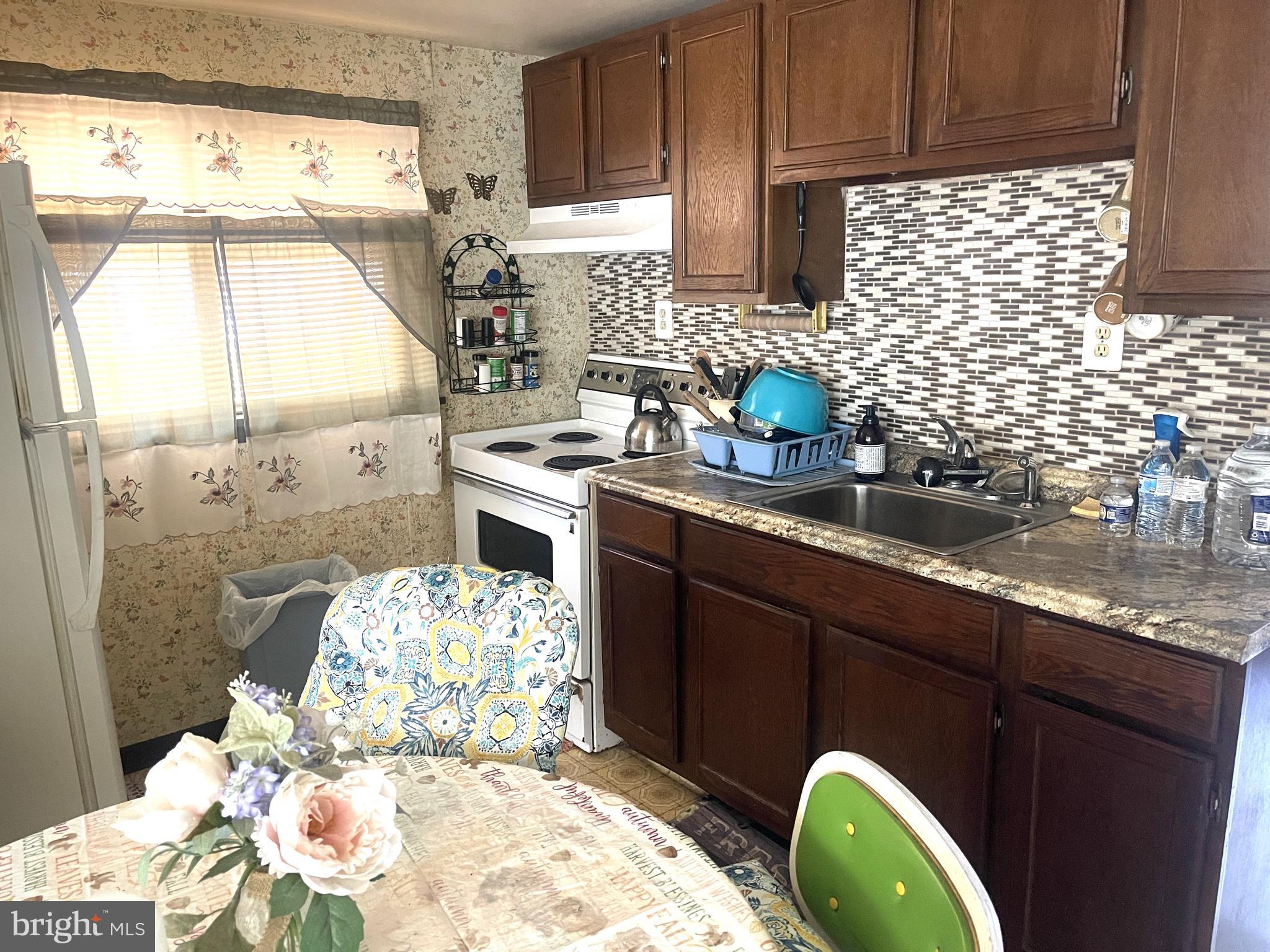 GLEBE HARBOR - Residential